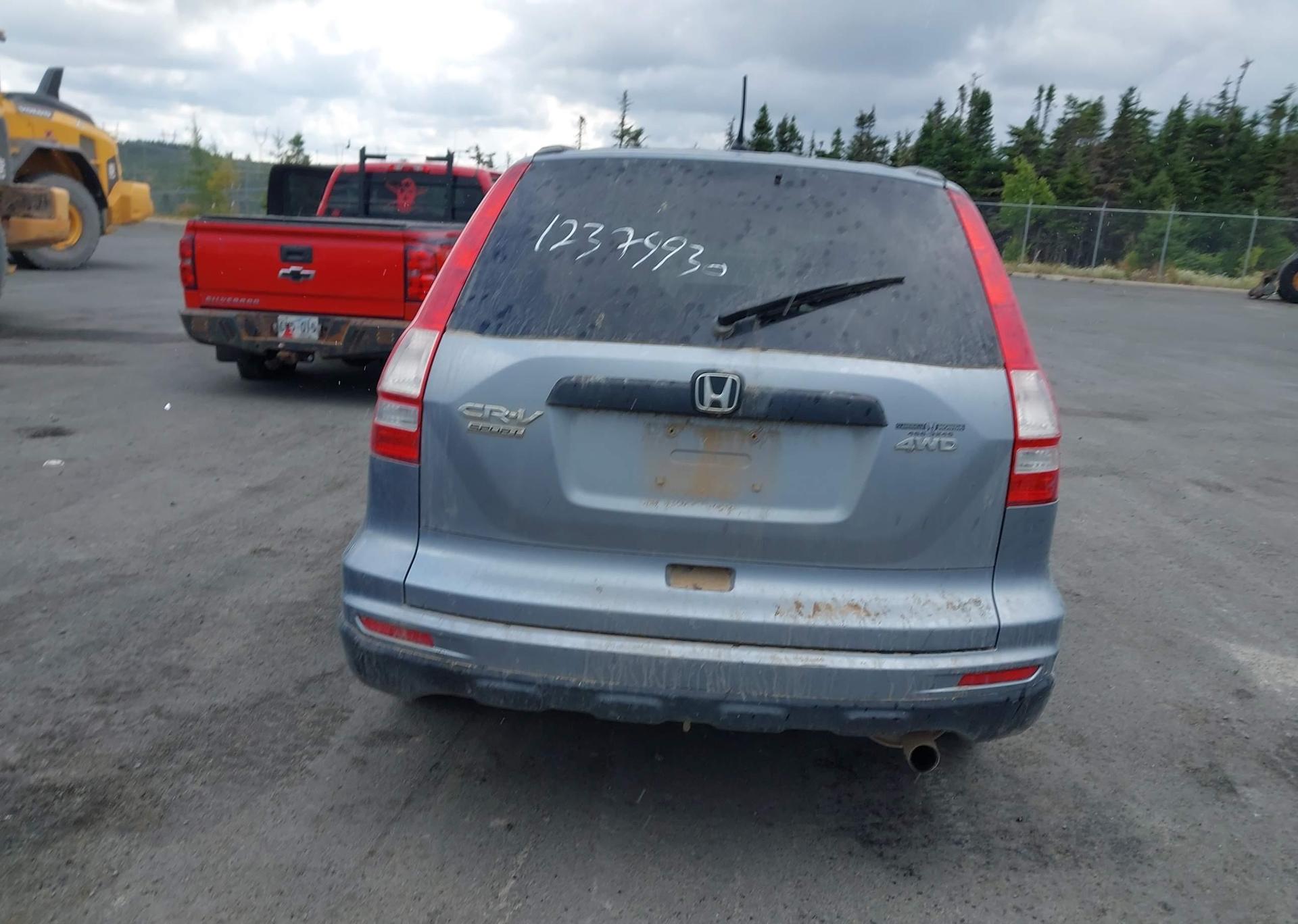 2011 HONDA CR-V LX