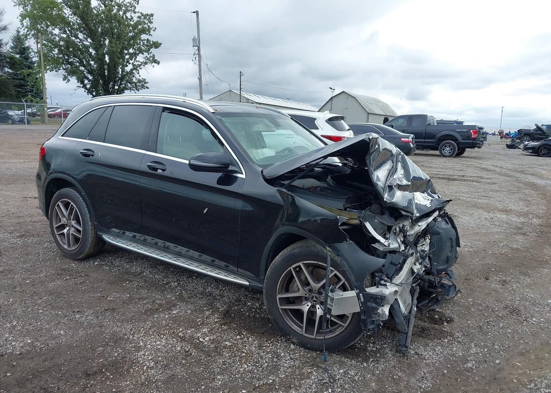 2017 MERCEDES-BENZ GLC 300 4MATIC