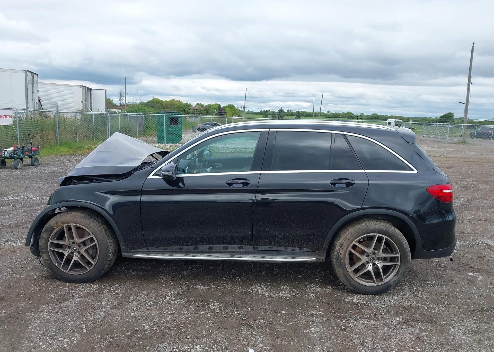 2017 MERCEDES-BENZ GLC 300 4MATIC
