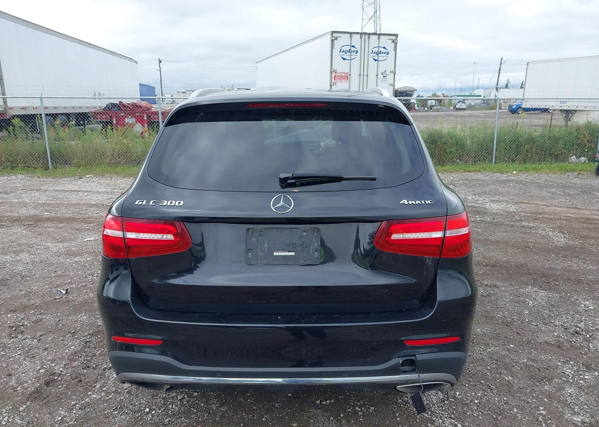 2017 MERCEDES-BENZ GLC 300 4MATIC