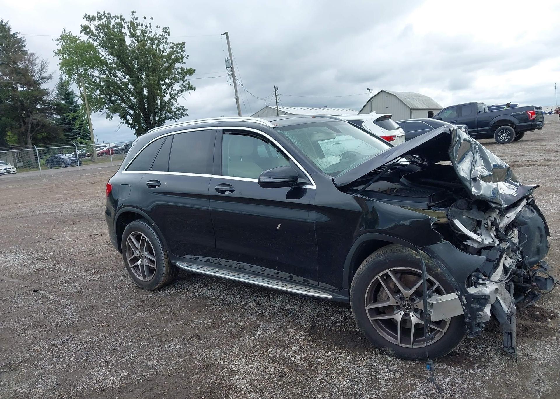 2017 MERCEDES-BENZ GLC 300 4MATIC