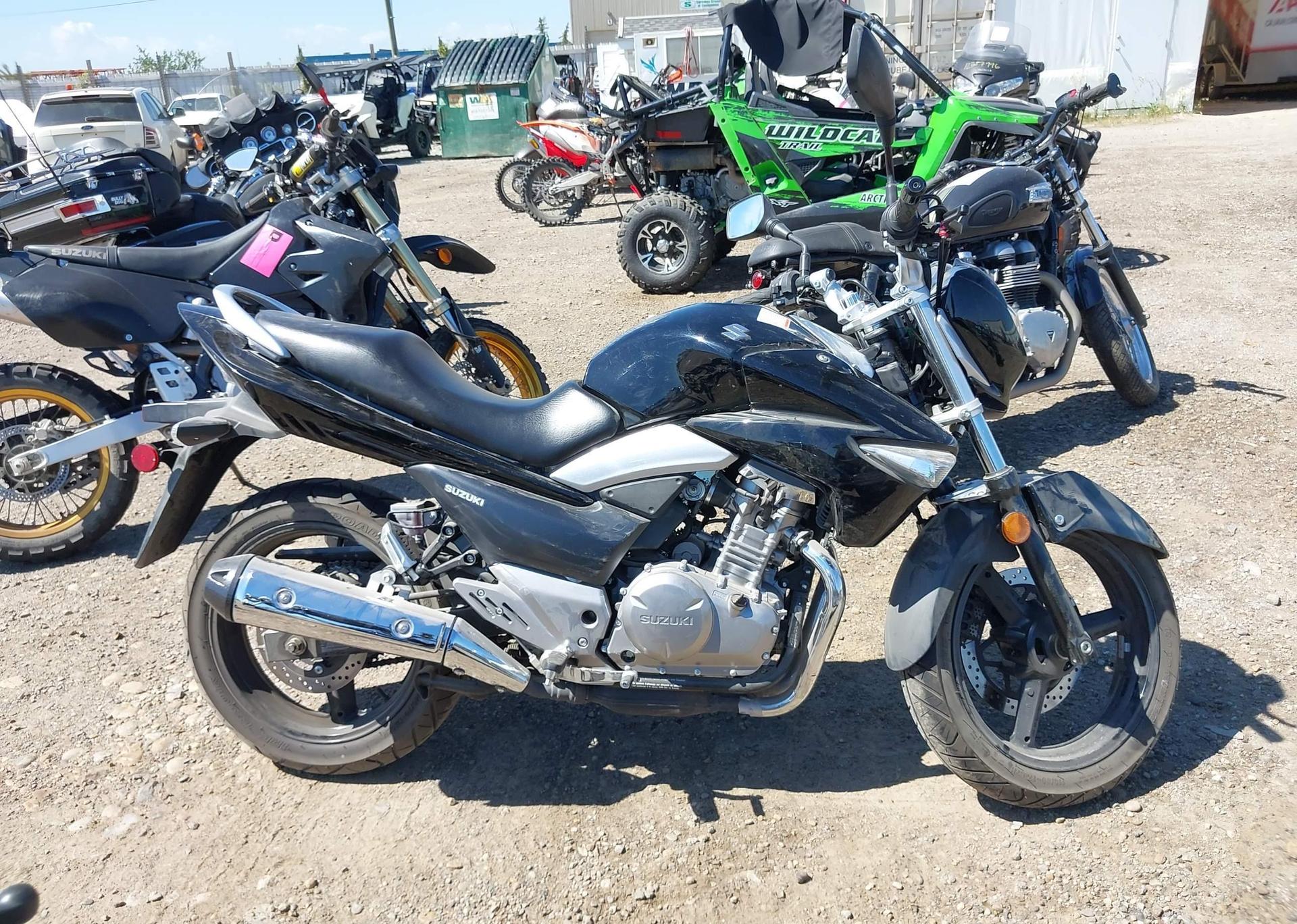 2015 SUZUKI GW250