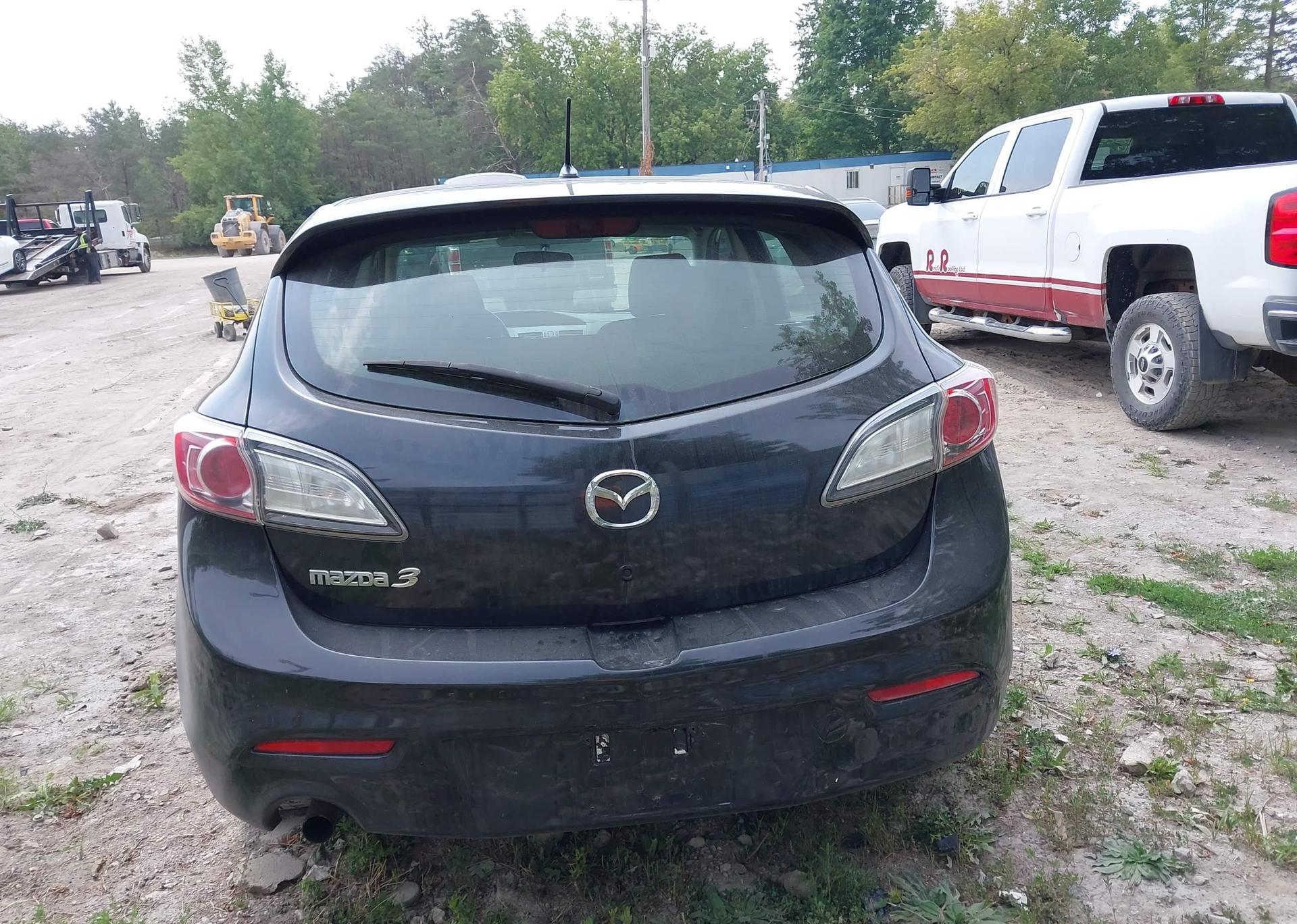 2013 MAZDA 3 I