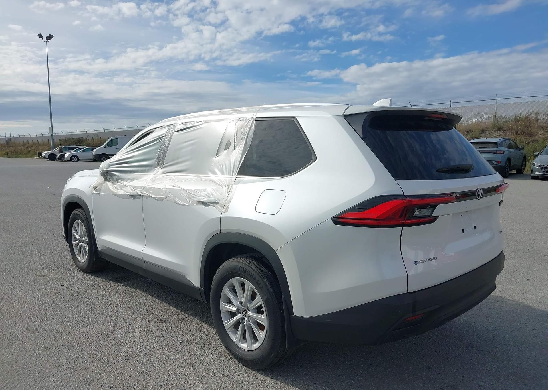2024 TOYOTA GRAND HIGHLANDER XLE