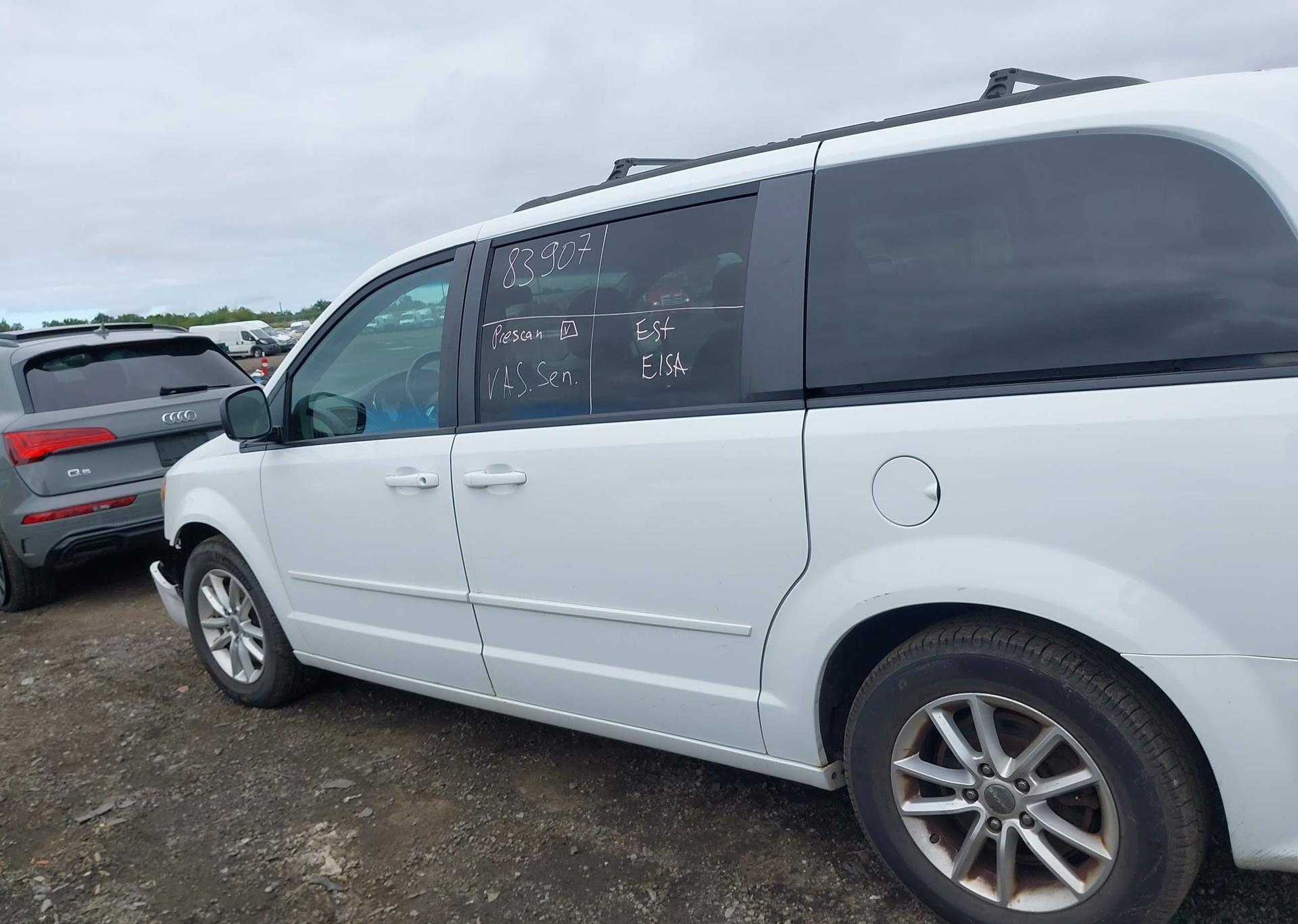 2014 DODGE GRAND CARAVAN SE