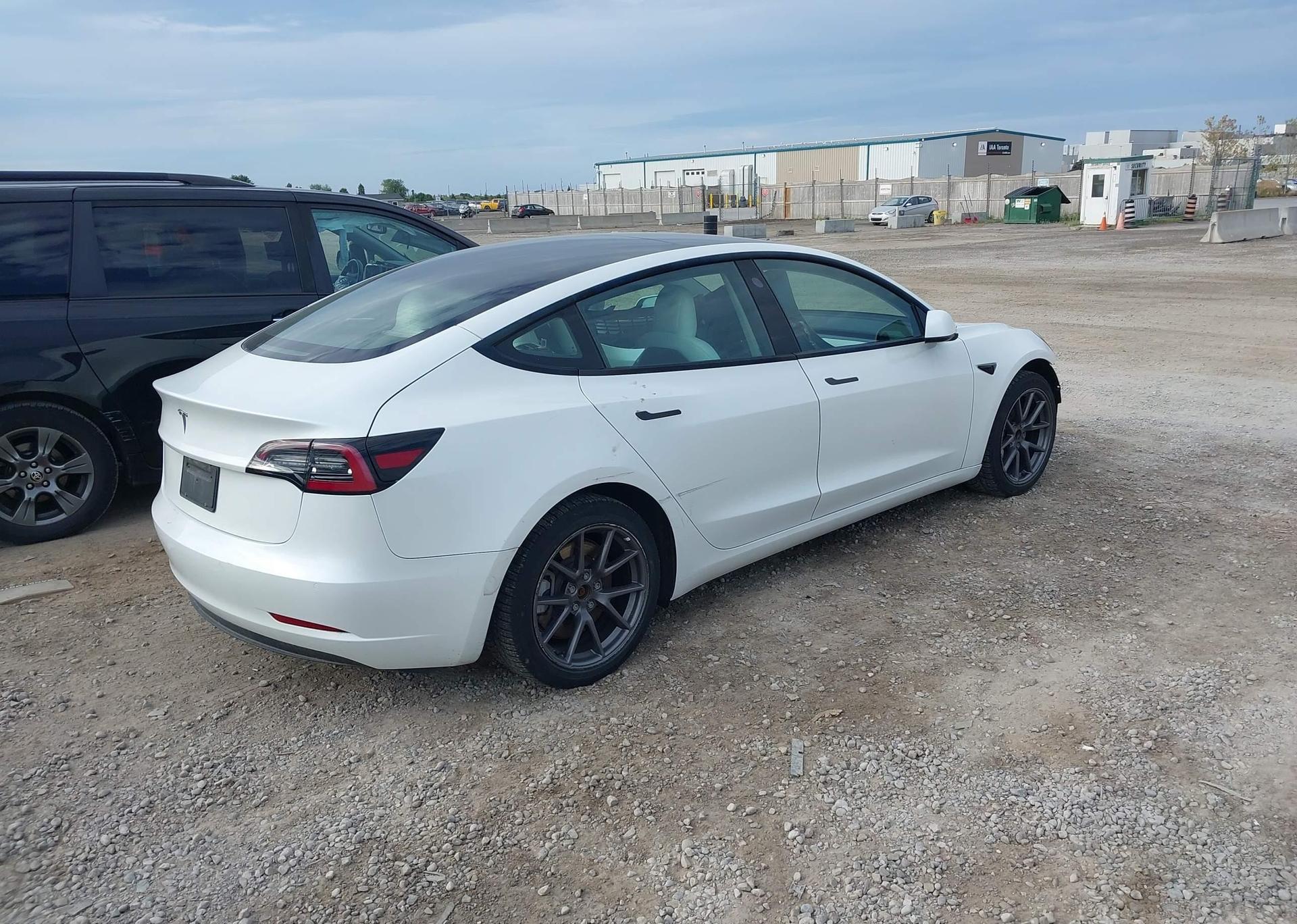 2022 TESLA MODEL 3 RWD