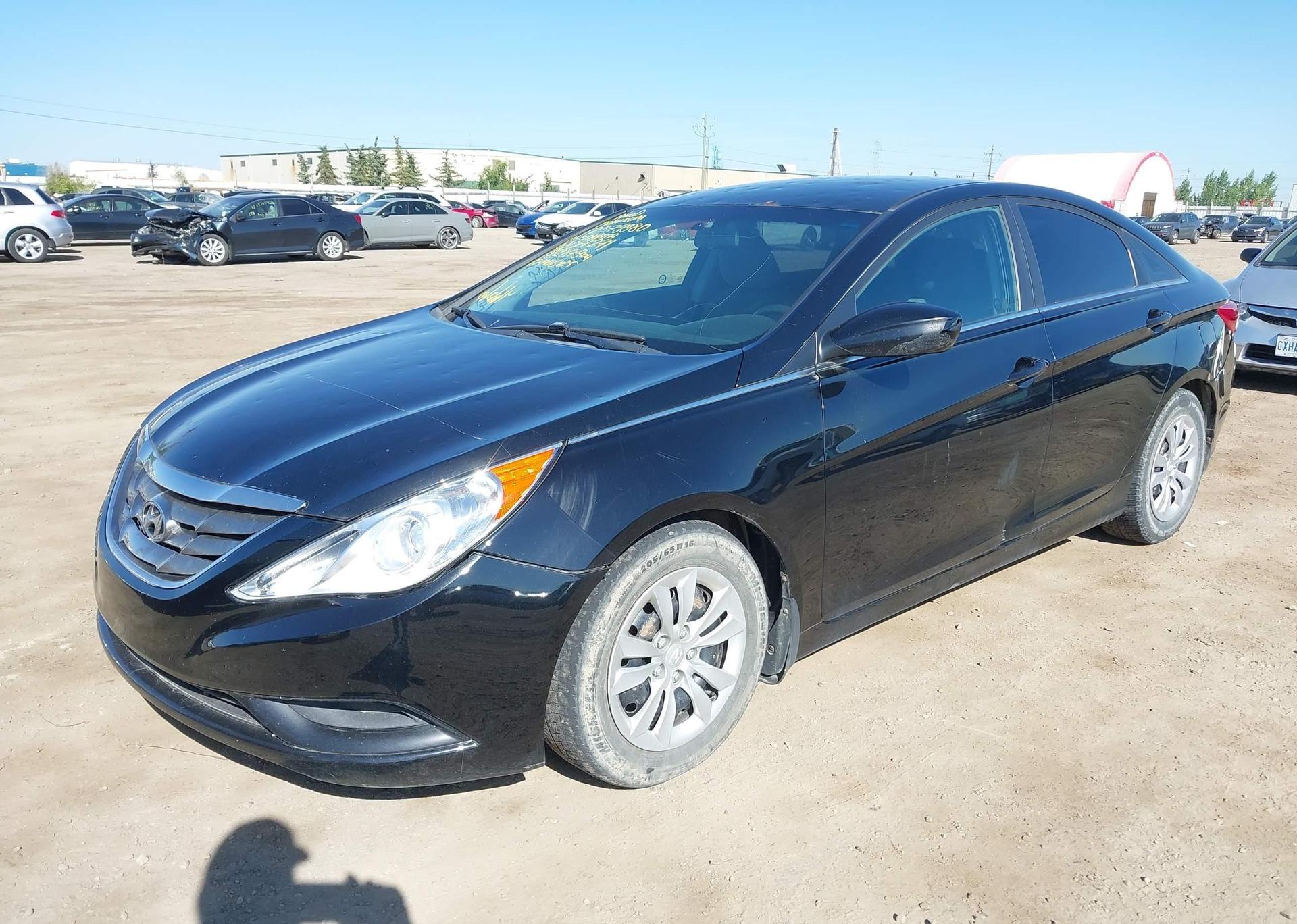 2011 HYUNDAI SONATA GL
