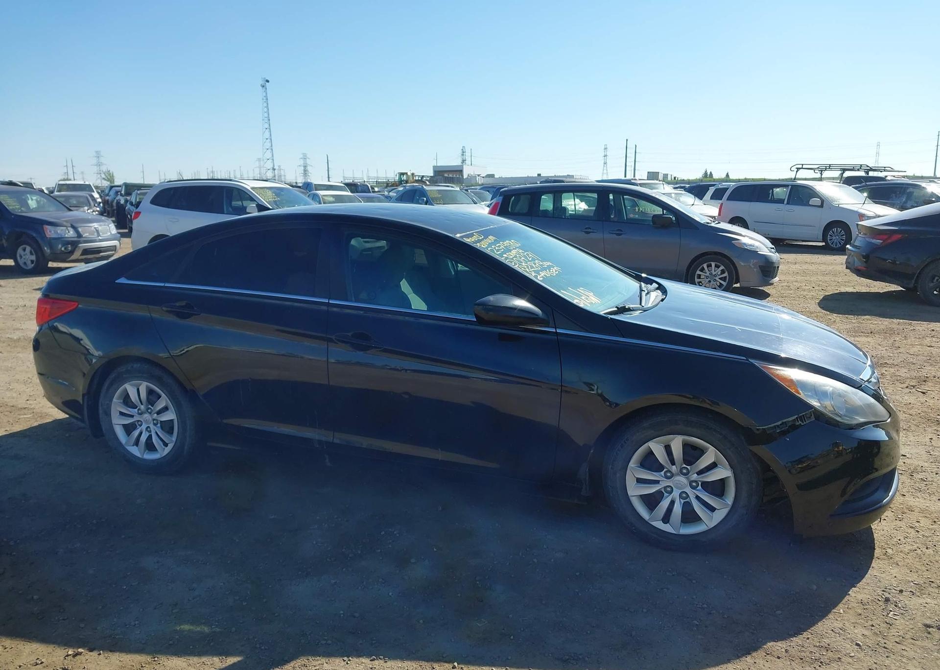 2011 HYUNDAI SONATA GL