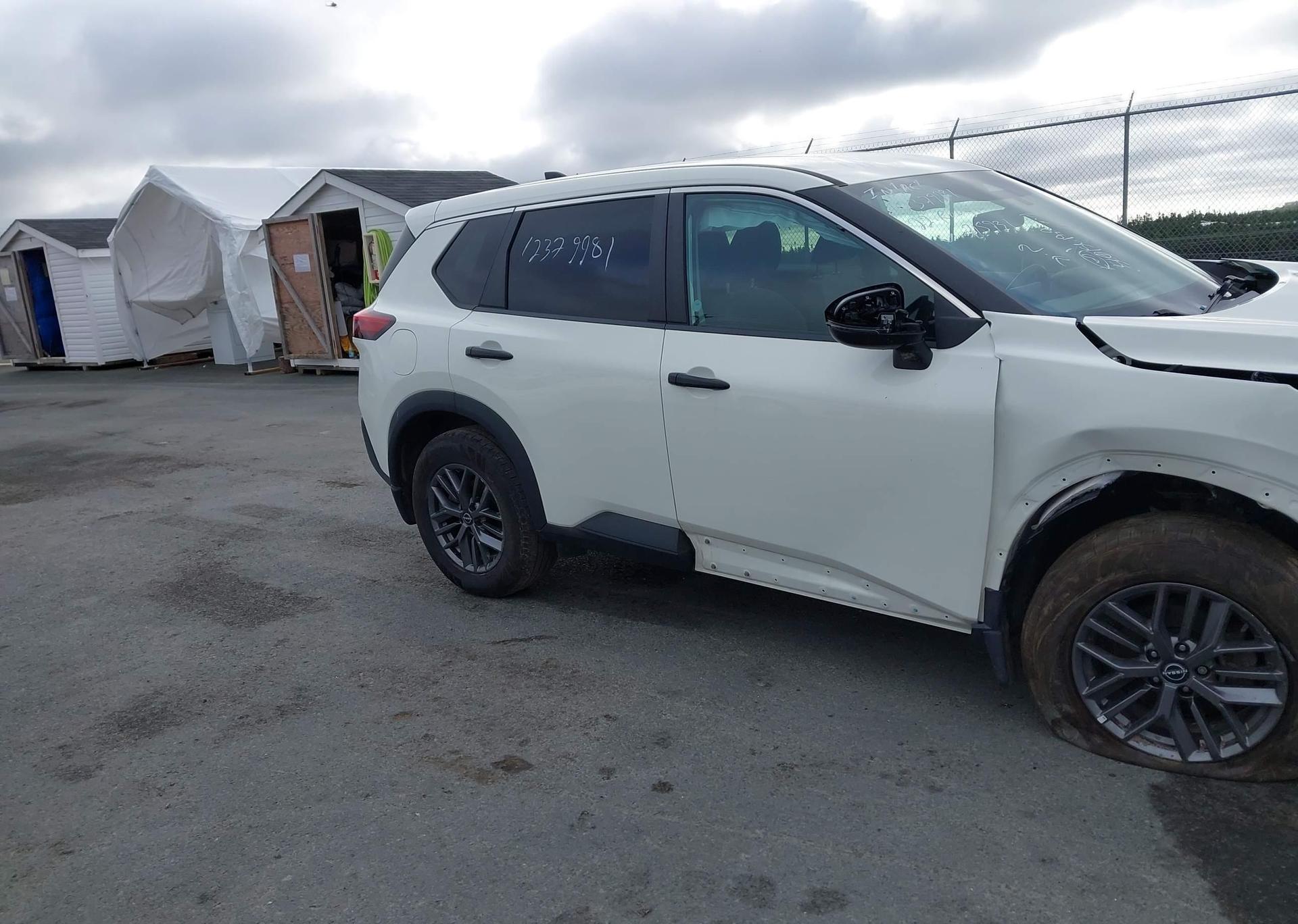 2022 NISSAN ROGUE S