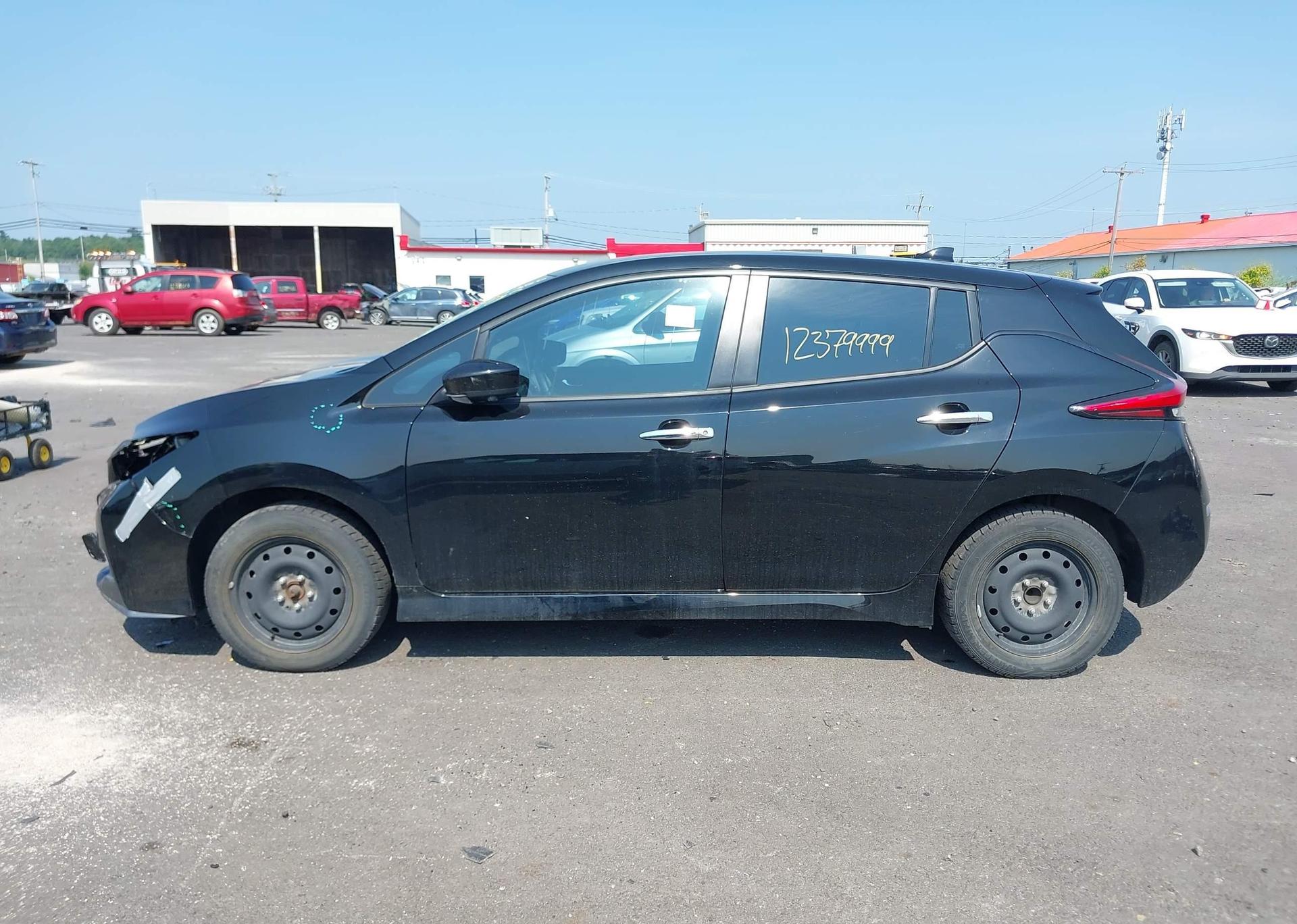 2024 NISSAN LEAF SV PLUS