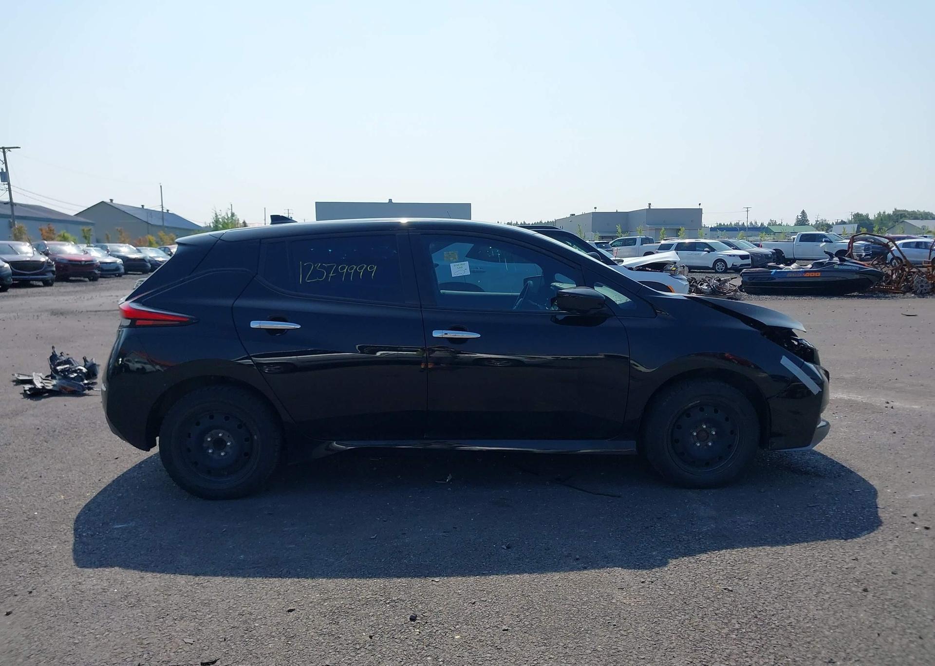 2024 NISSAN LEAF SV PLUS