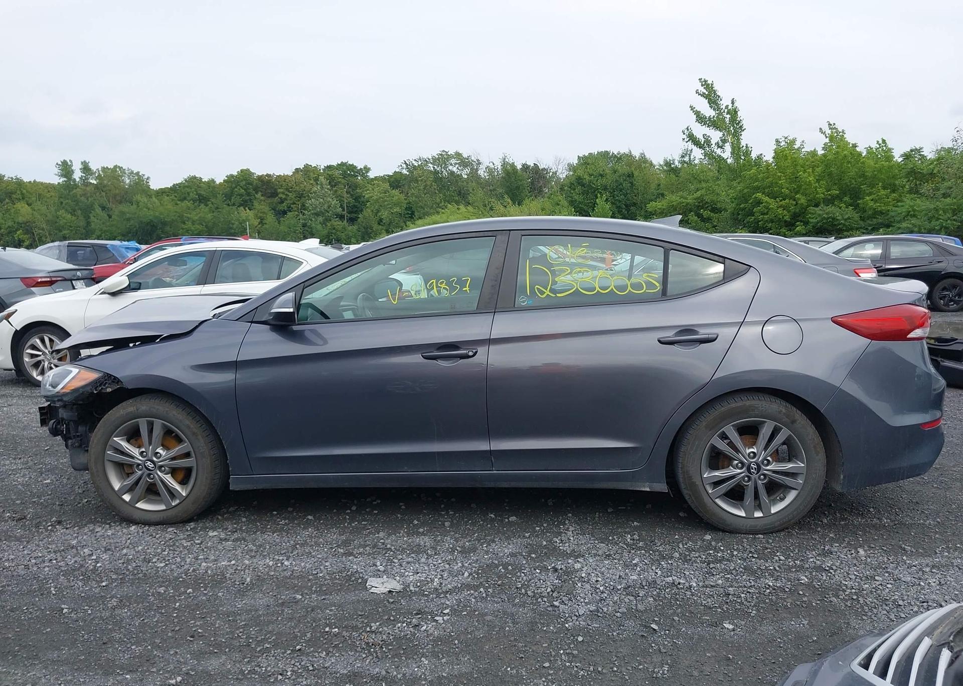 2017 HYUNDAI ELANTRA SE
