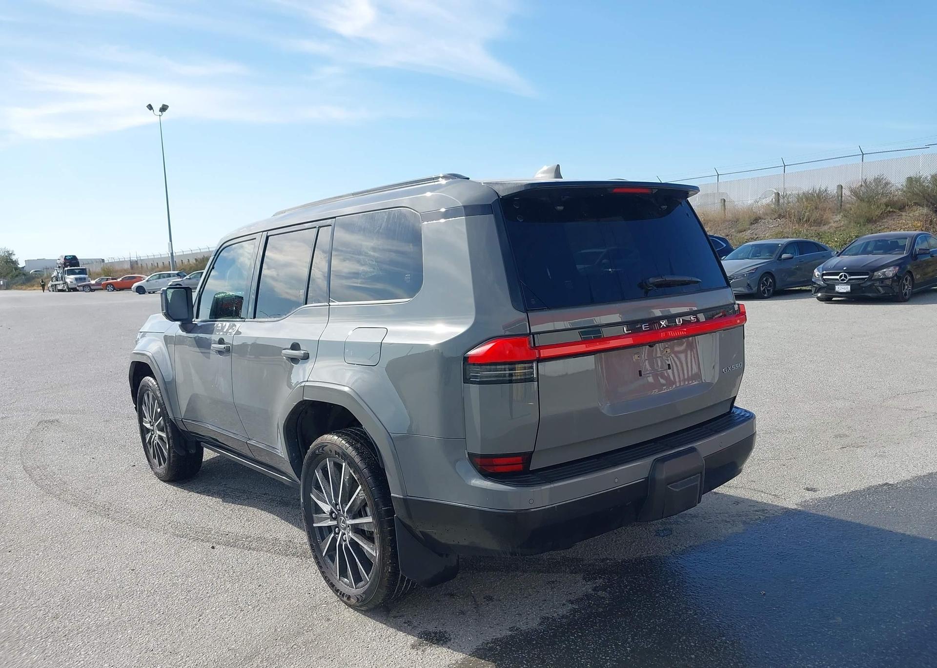 2024 LEXUS GX 550
