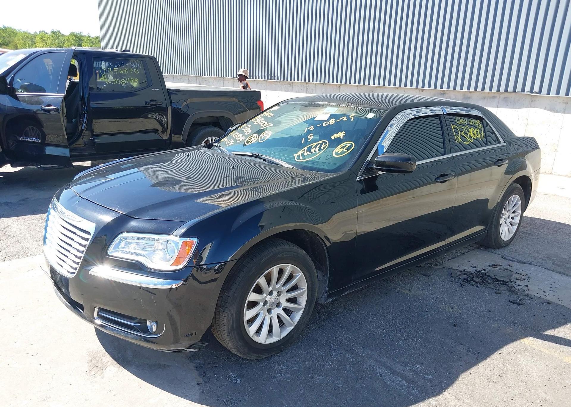 2014 CHRYSLER 300