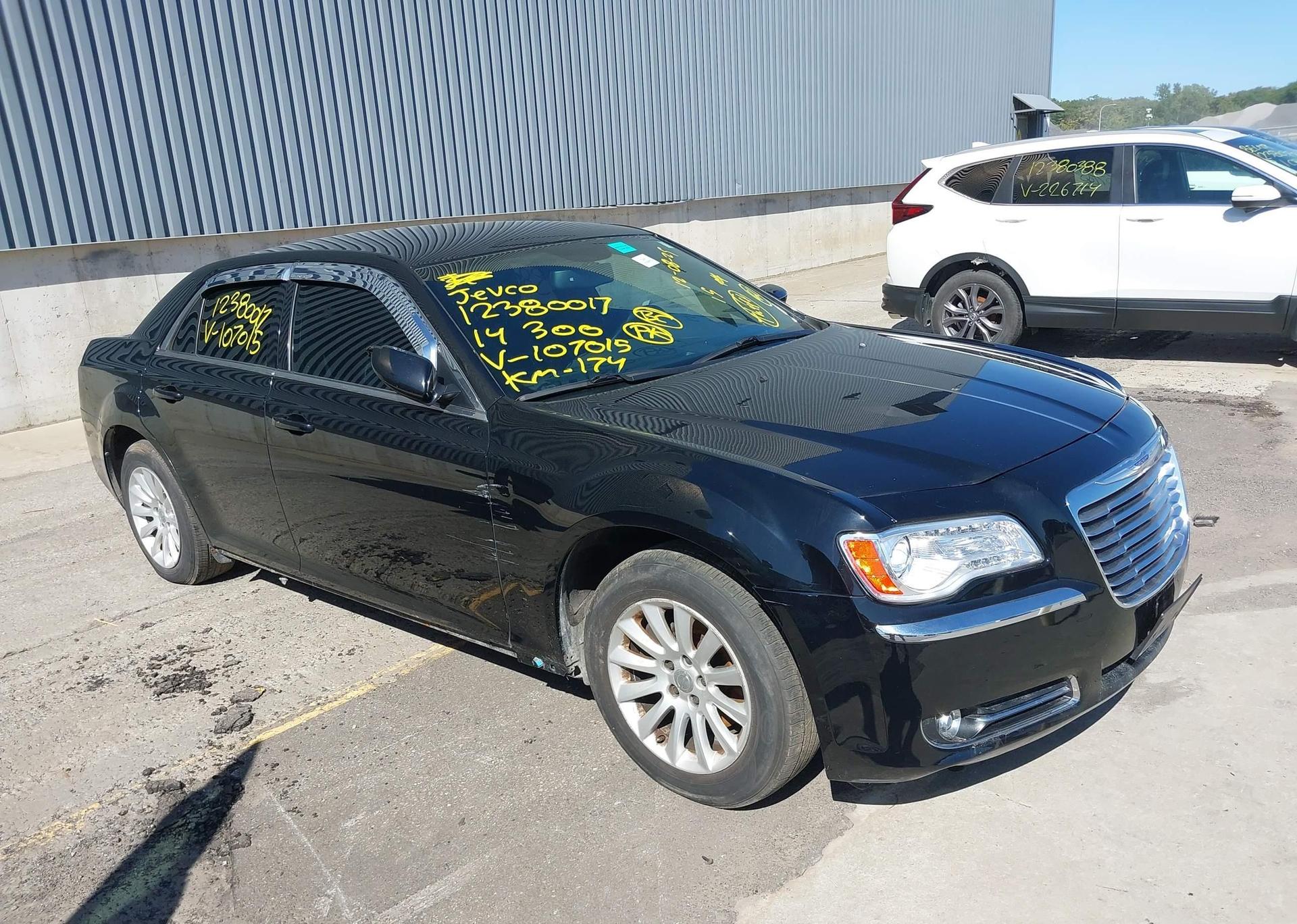 2014 CHRYSLER 300
