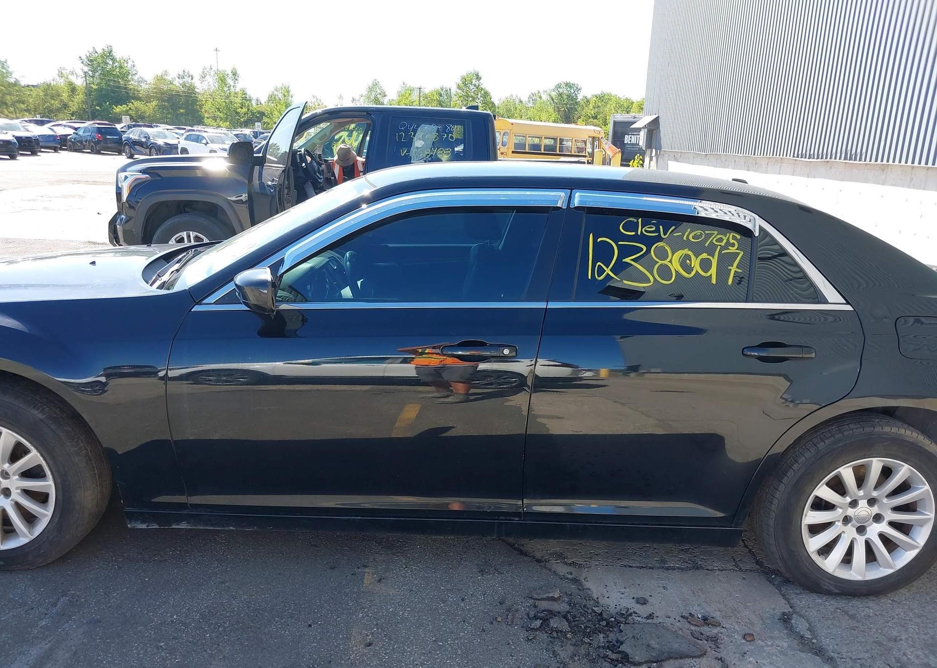 2014 CHRYSLER 300