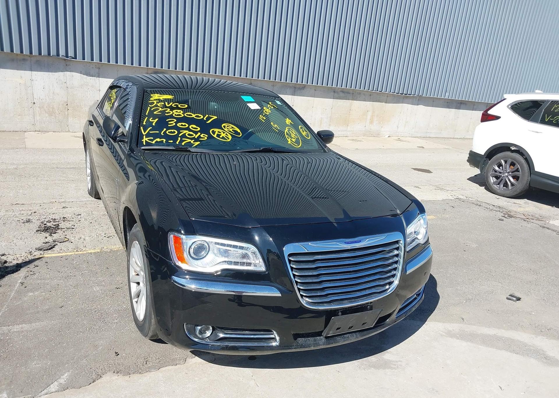 2014 CHRYSLER 300