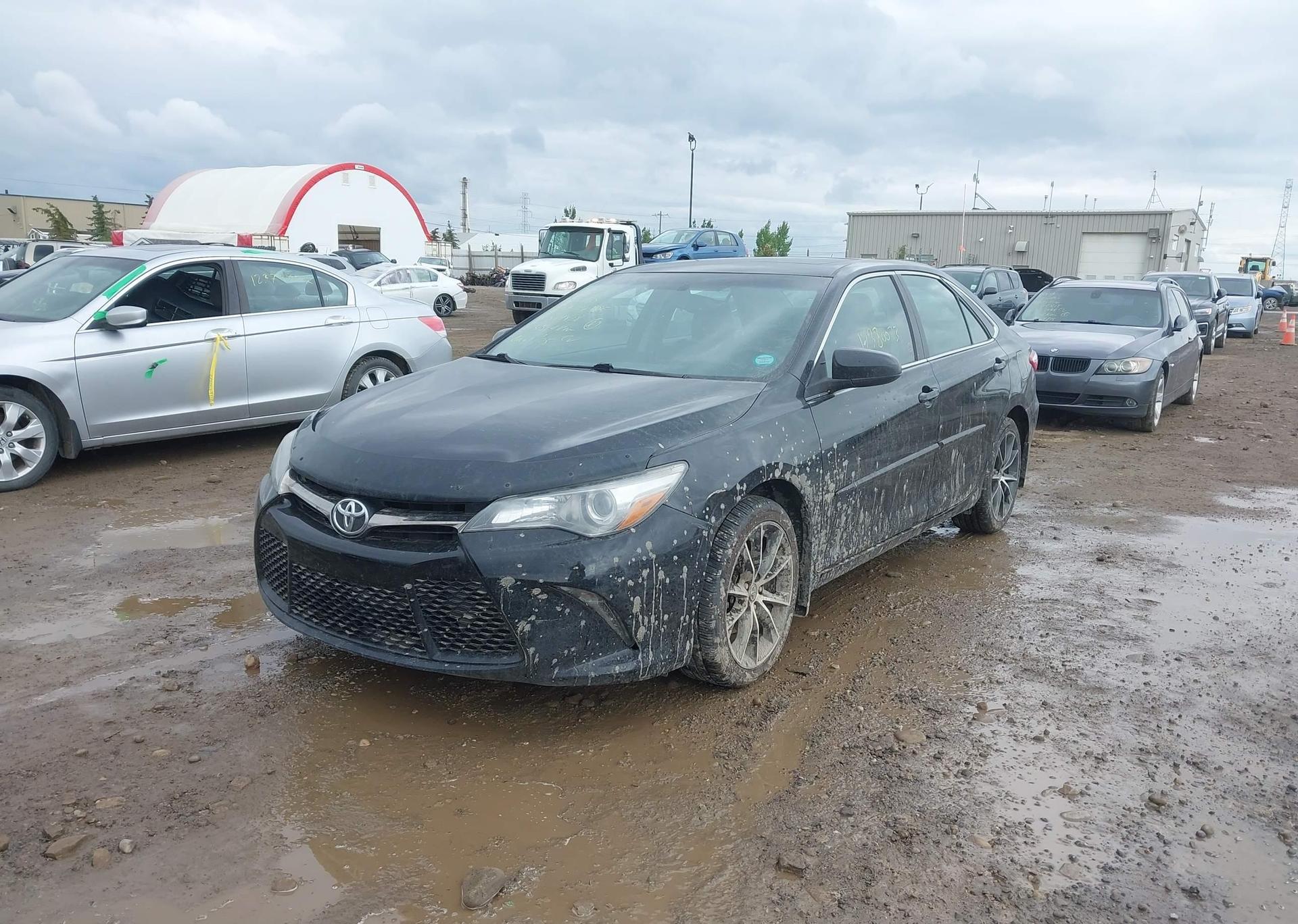 2015 TOYOTA CAMRY LE