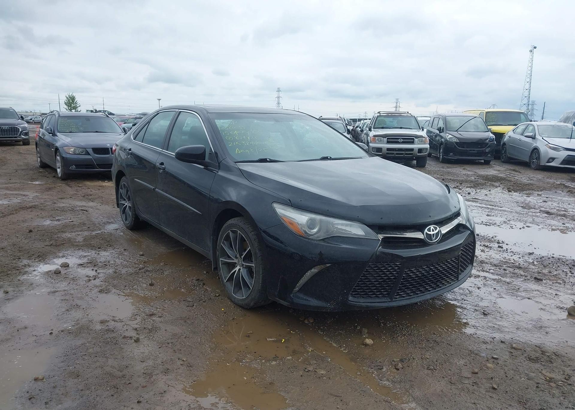 2015 TOYOTA CAMRY LE
