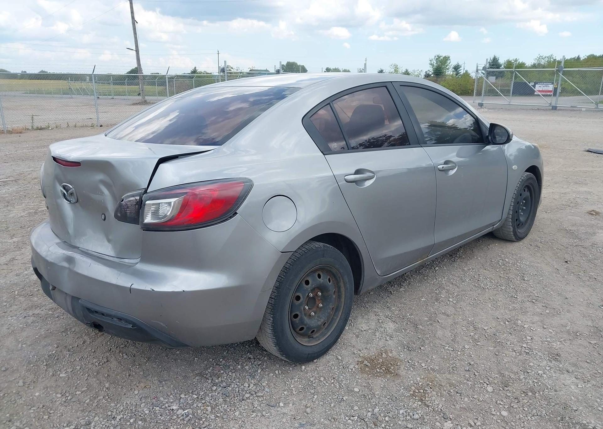 2010 MAZDA MAZDA3 GS