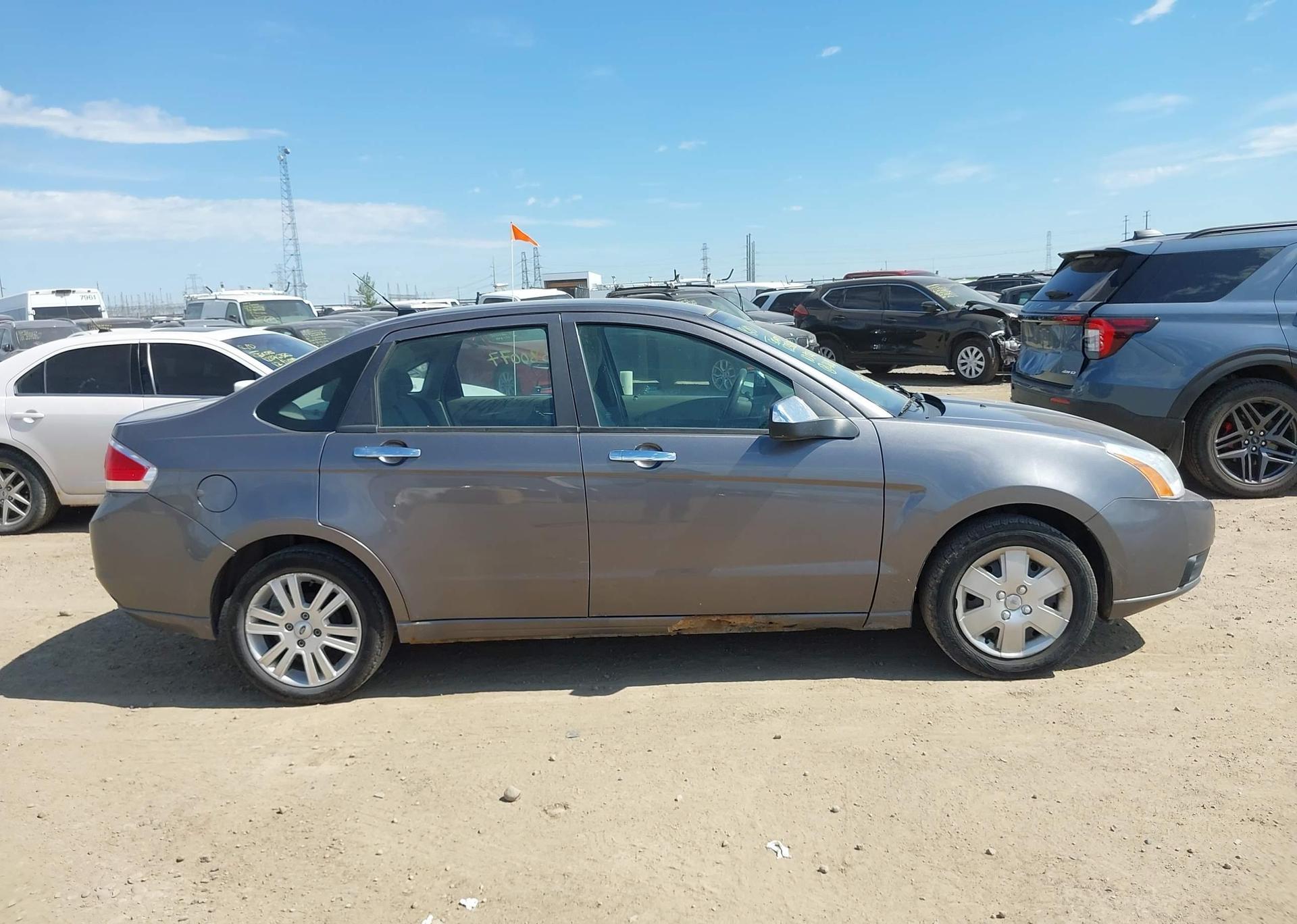 2010 FORD FOCUS SE