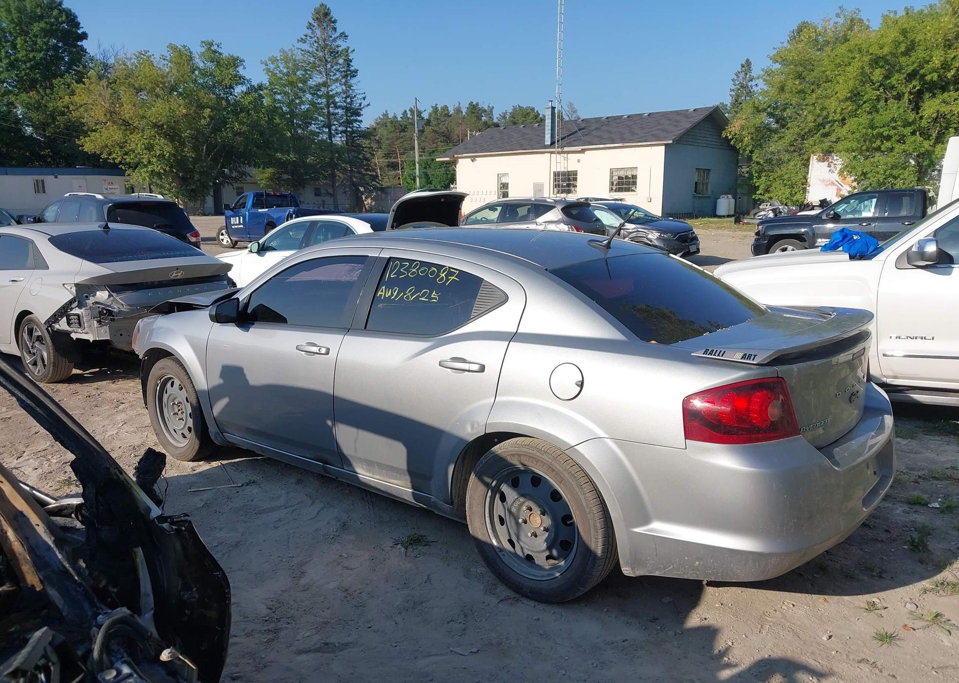 2013 DODGE AVENGER SE