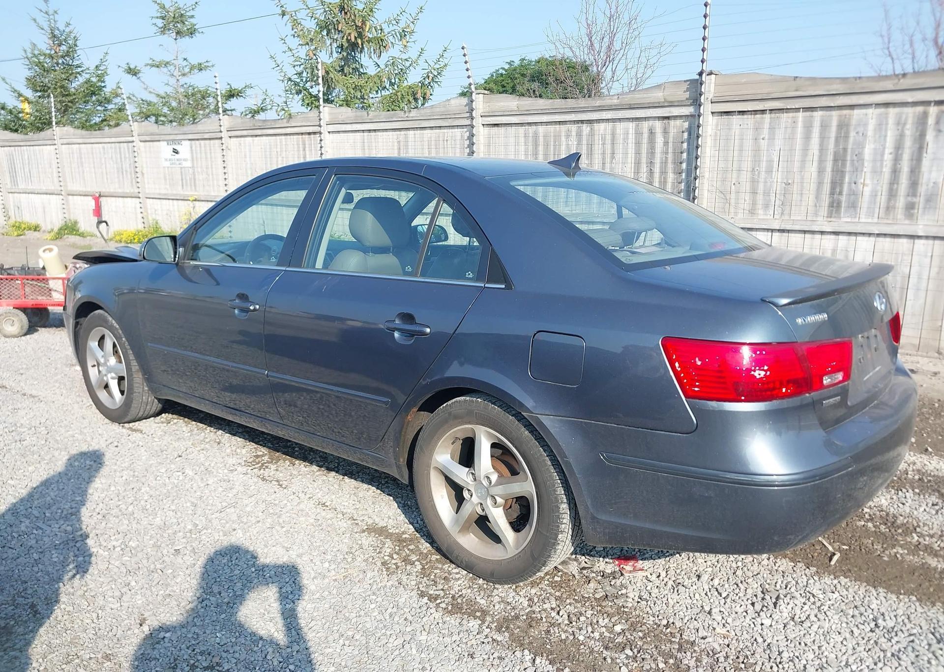 2010 HYUNDAI SONATA GLS