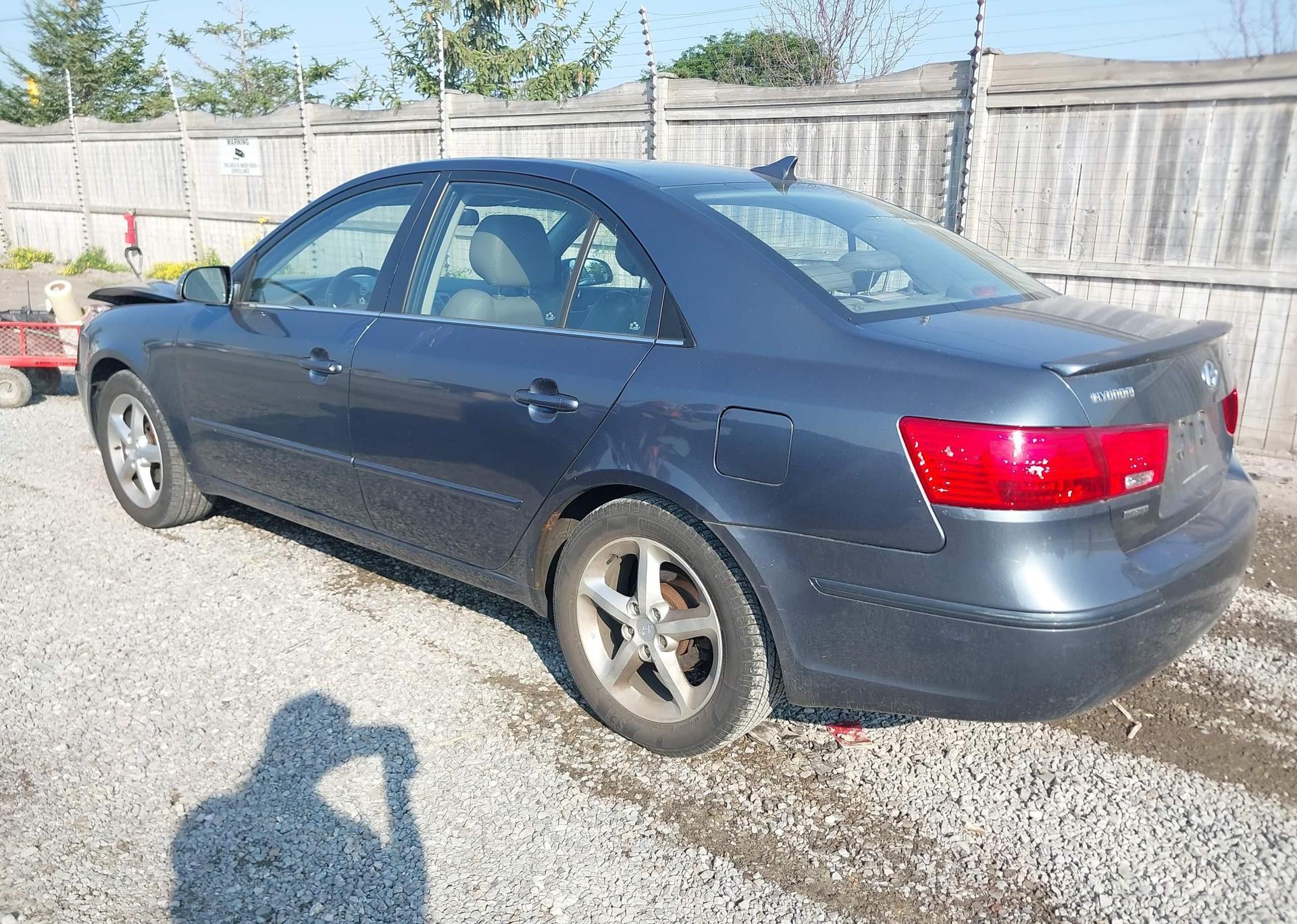 2010 HYUNDAI SONATA GLS