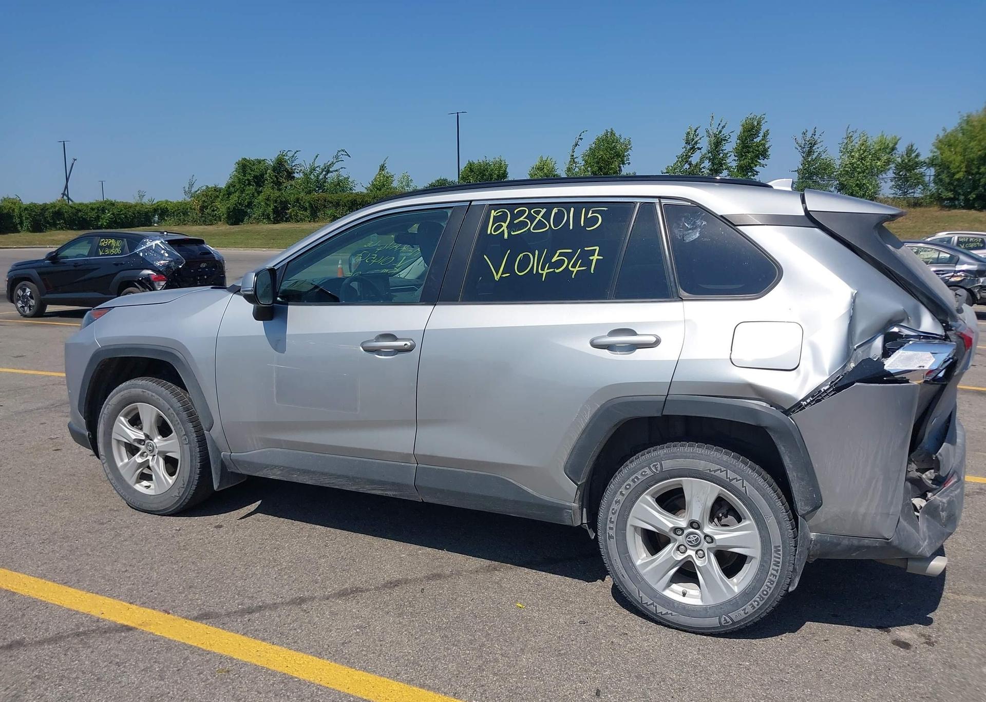 2019 TOYOTA RAV4 LE