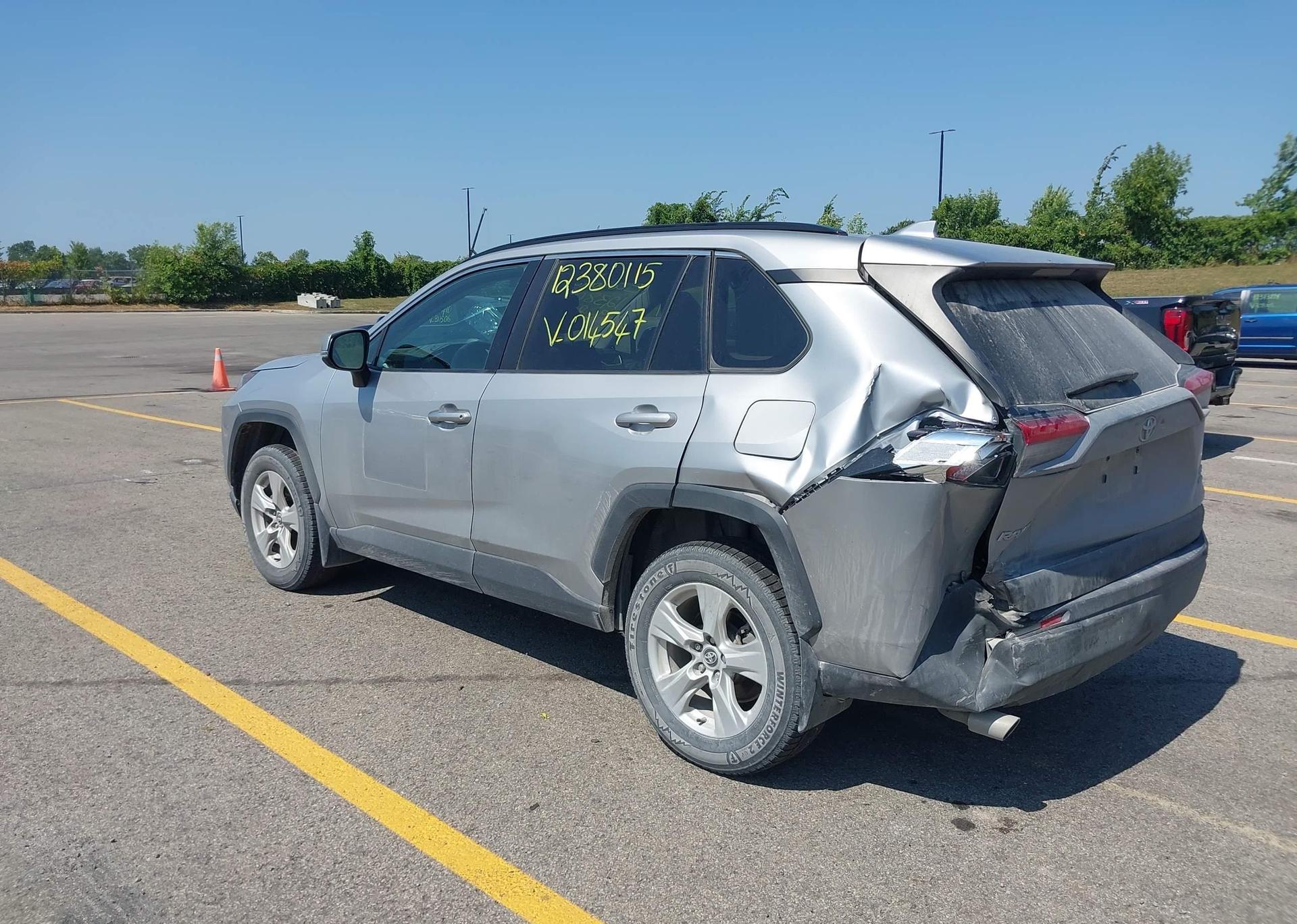 2019 TOYOTA RAV4 LE