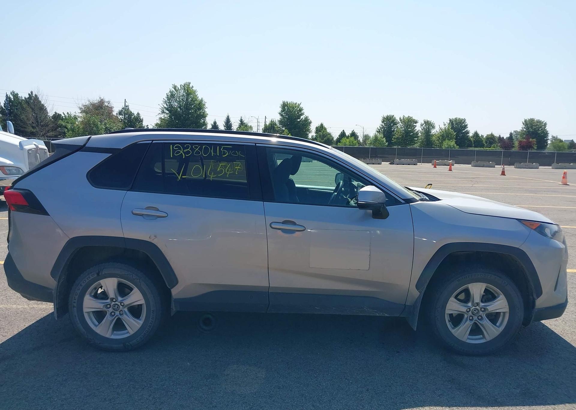 2019 TOYOTA RAV4 LE