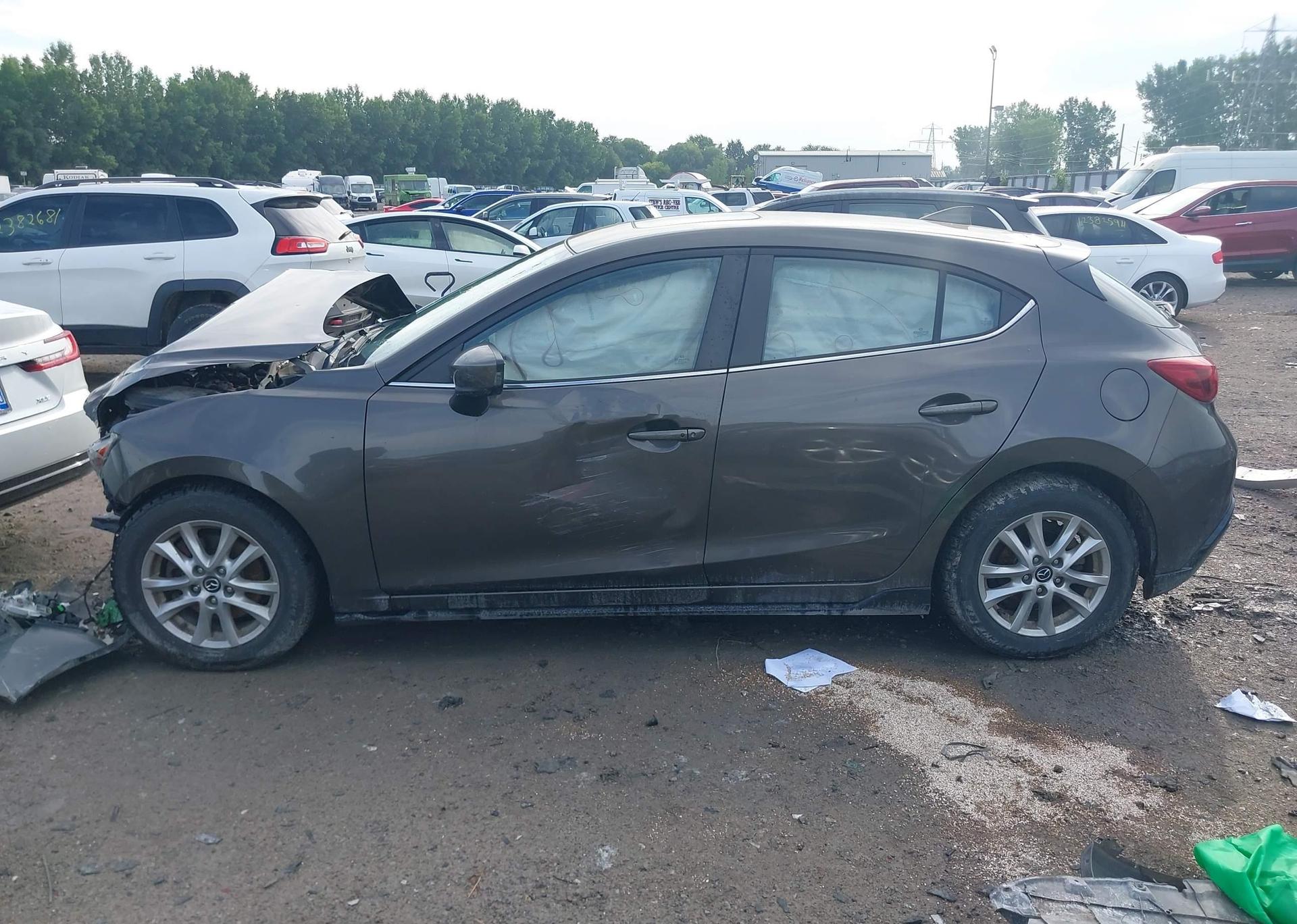 2016 MAZDA MAZDA3 GT