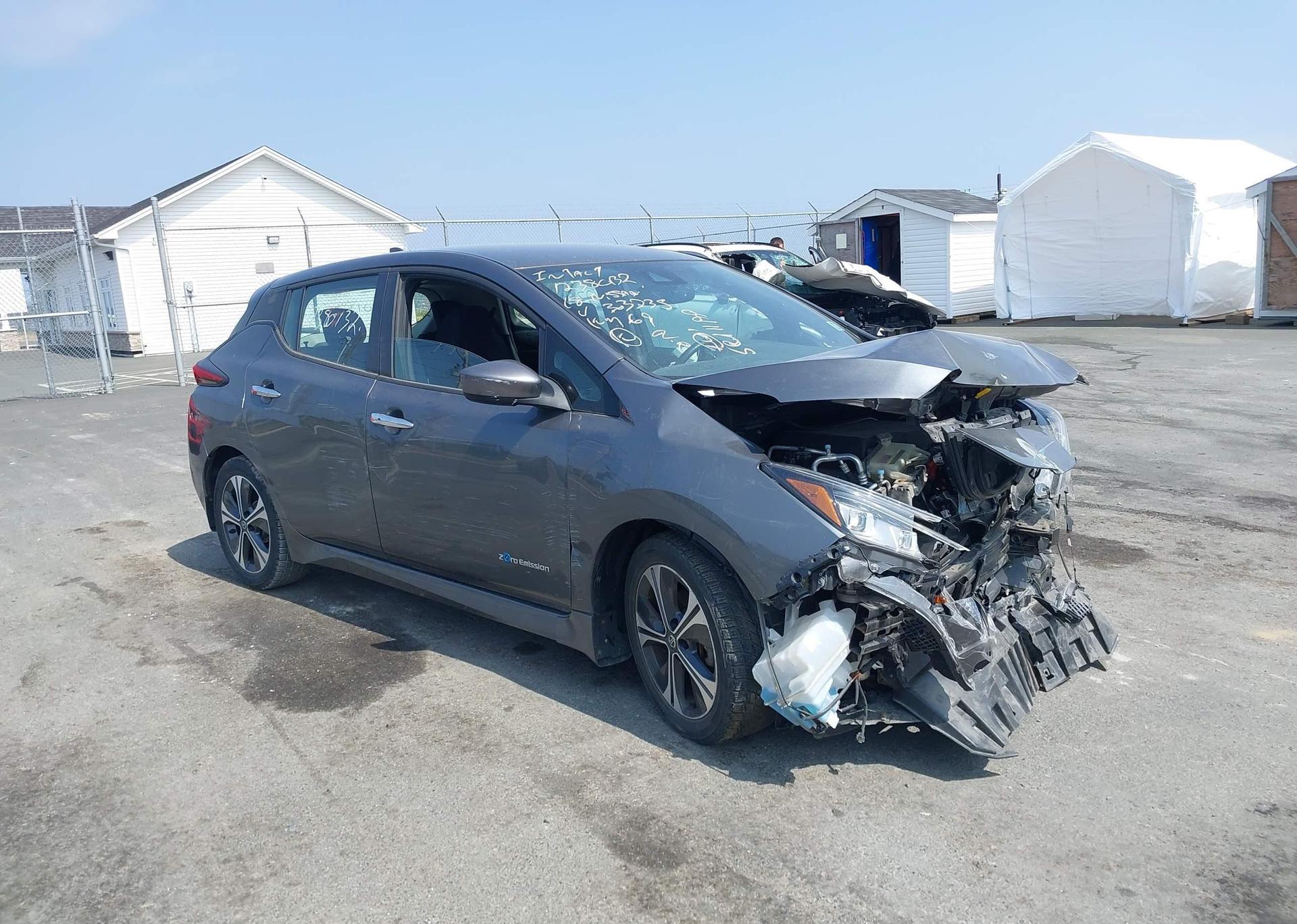 2018 NISSAN LEAF S