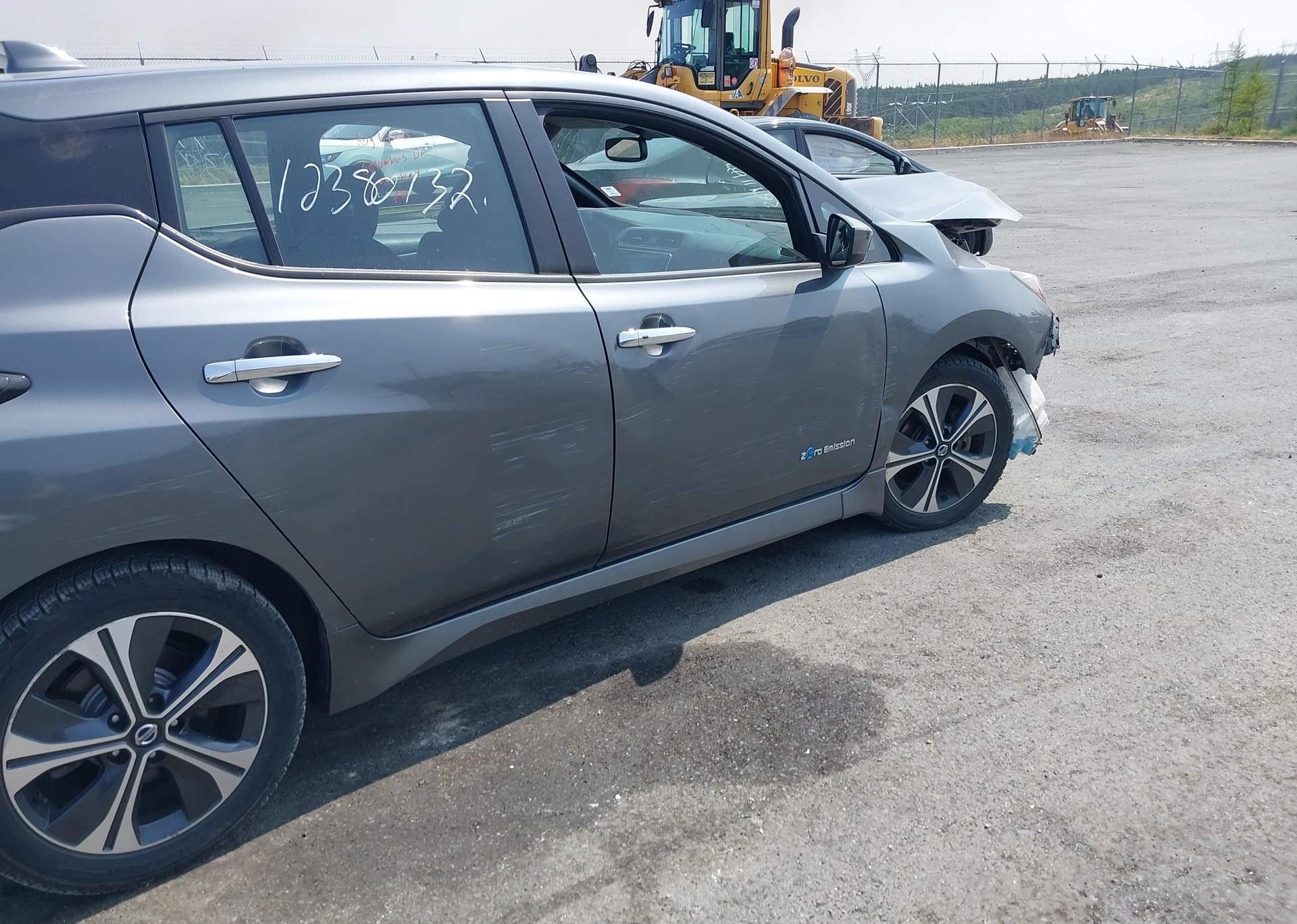 2018 NISSAN LEAF S