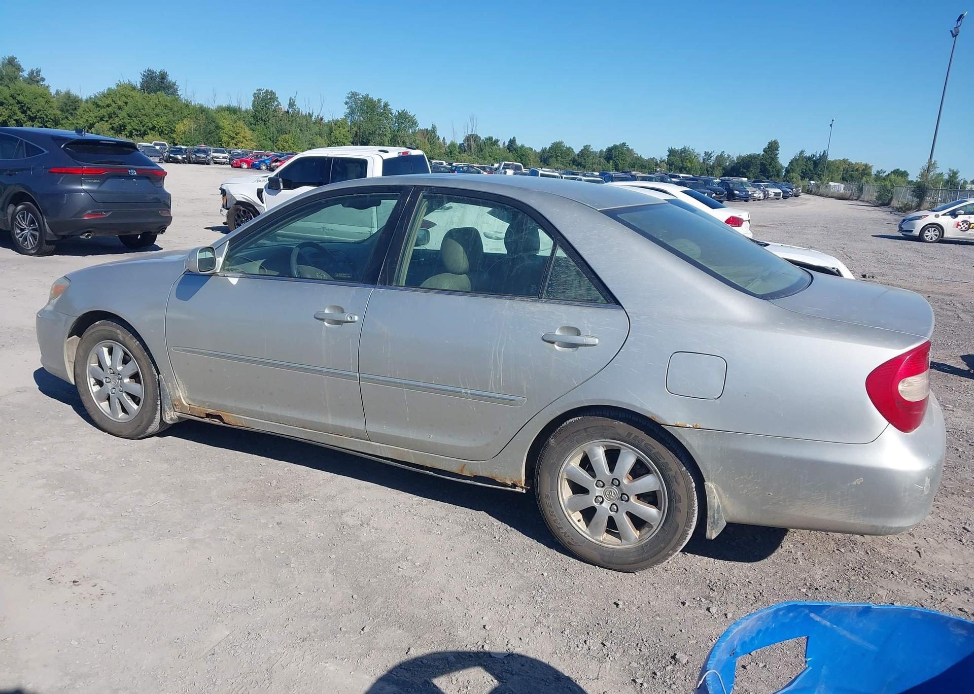 2003 TOYOTA CAMRY LE