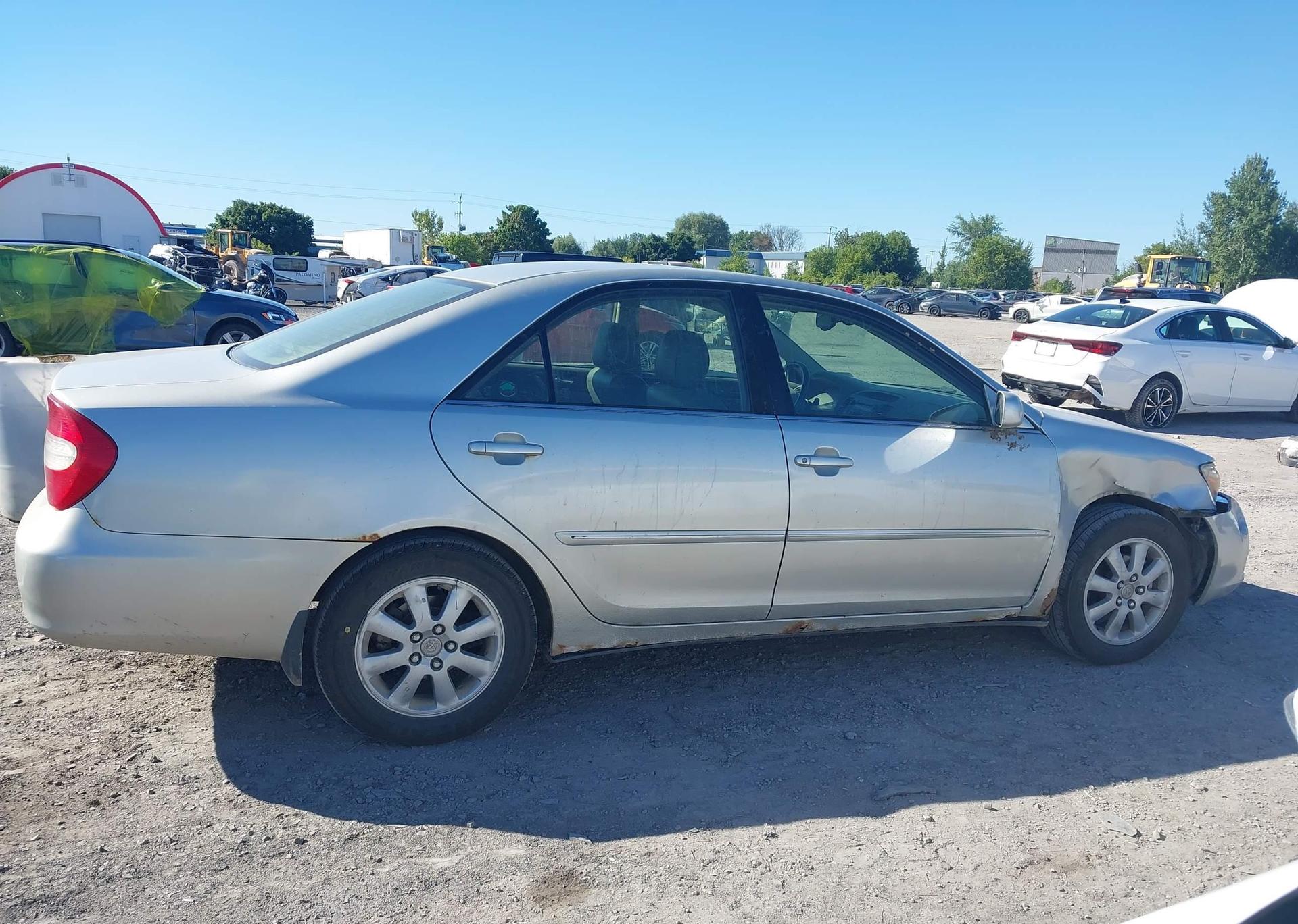 2003 TOYOTA CAMRY LE