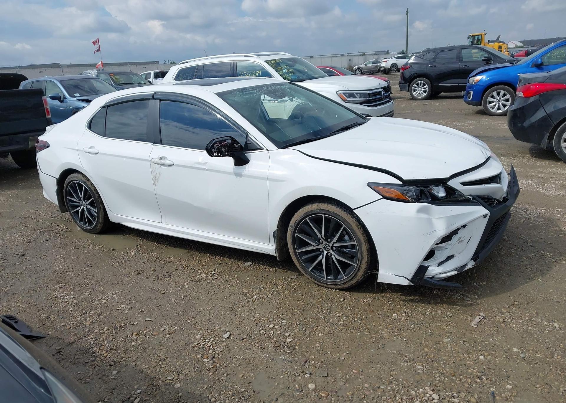 2023 TOYOTA CAMRY SE