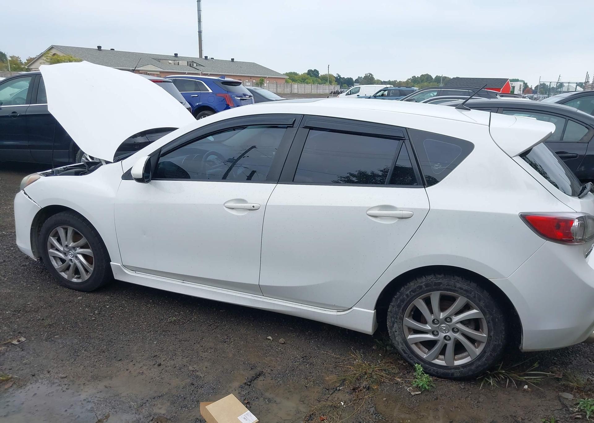 2012 MAZDA 3 I