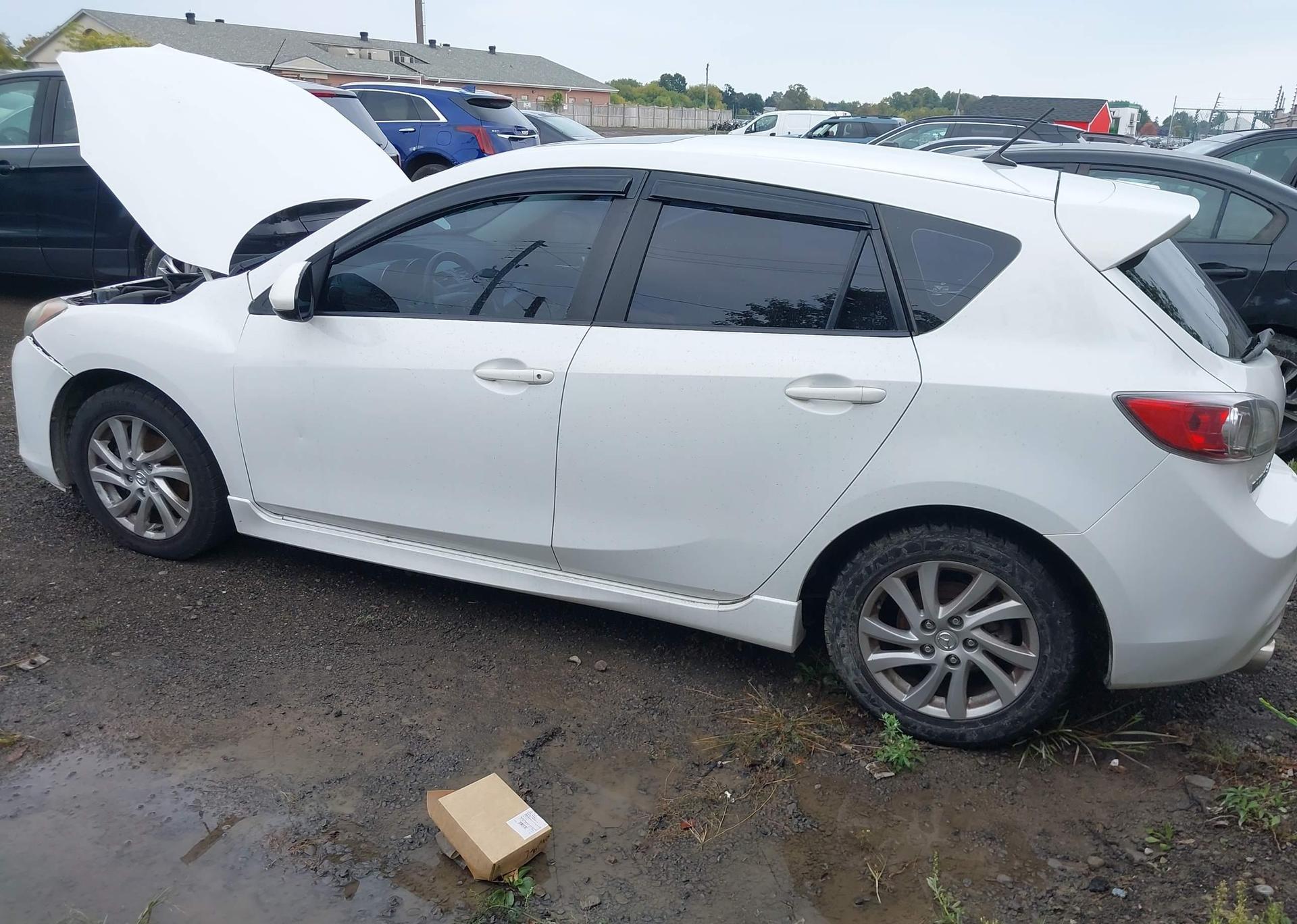 2012 MAZDA 3 I