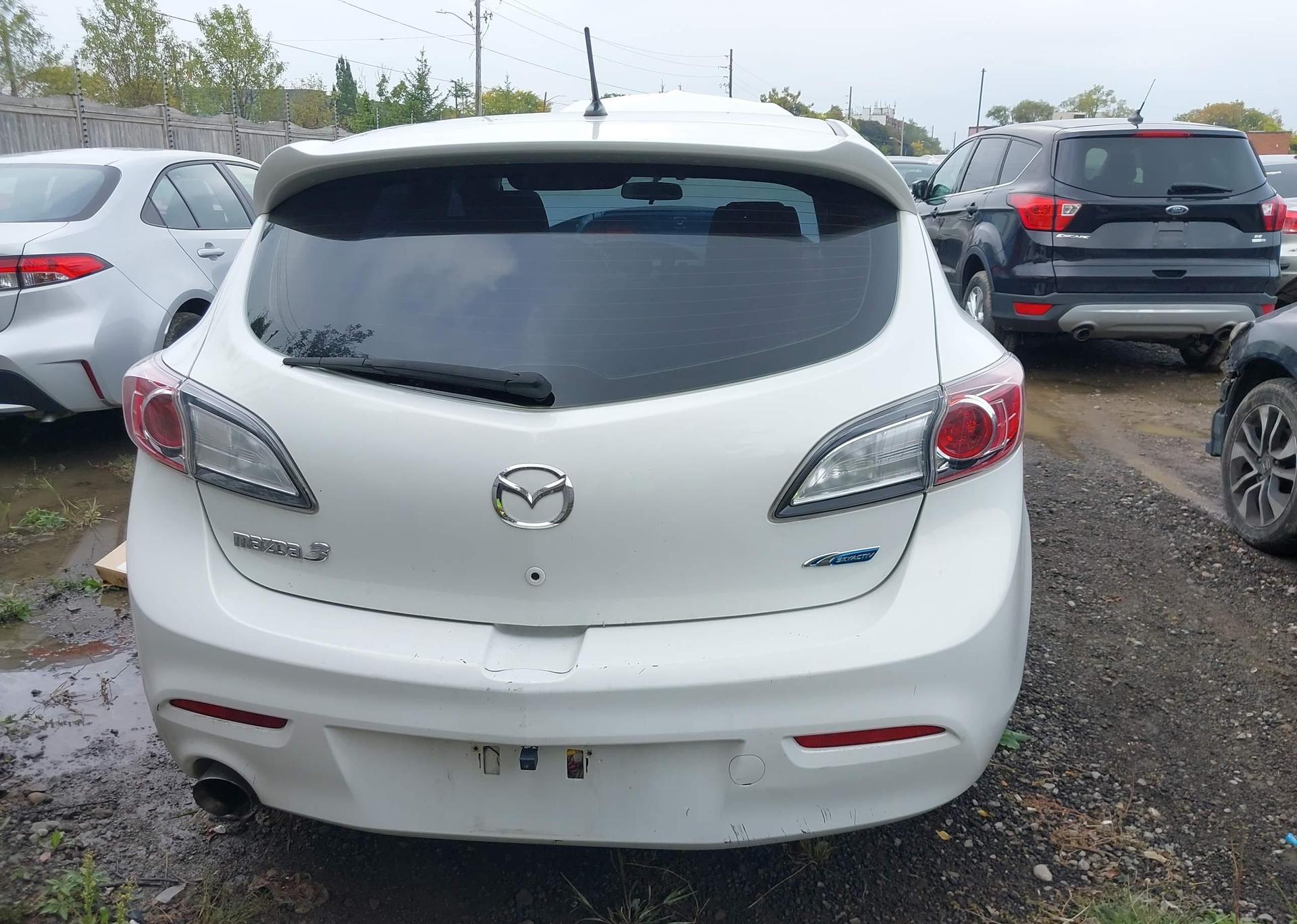 2012 MAZDA 3 I