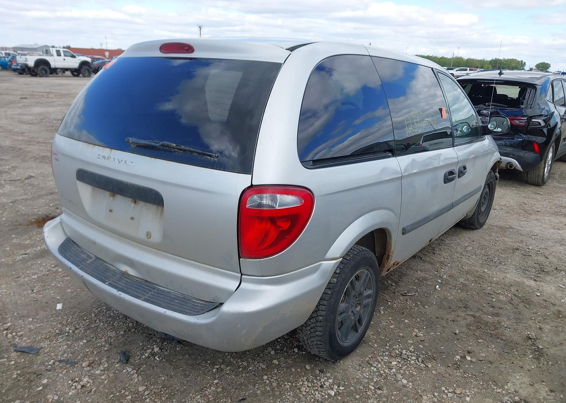 2006 DODGE CARAVAN SE