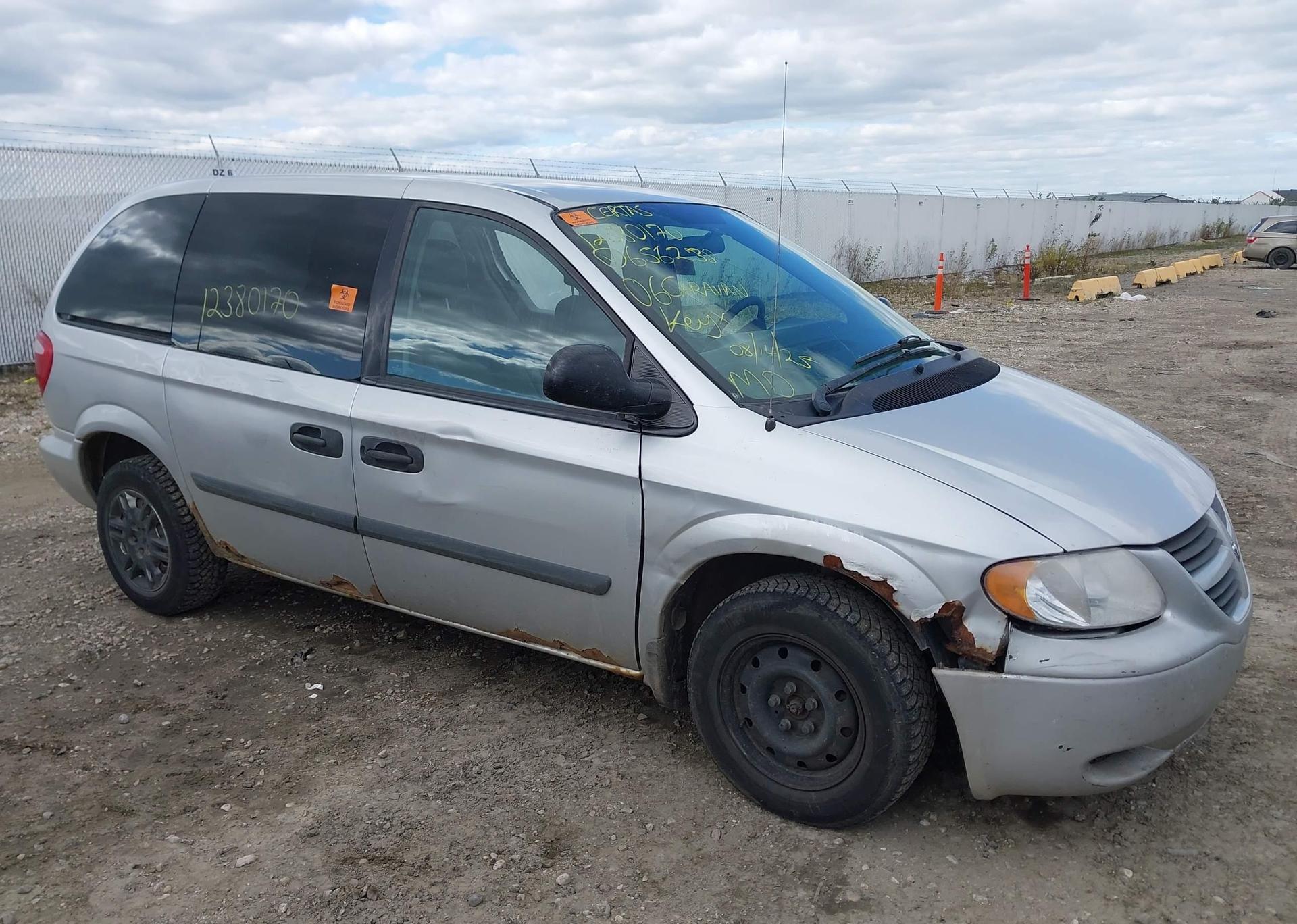 2006 DODGE CARAVAN SE