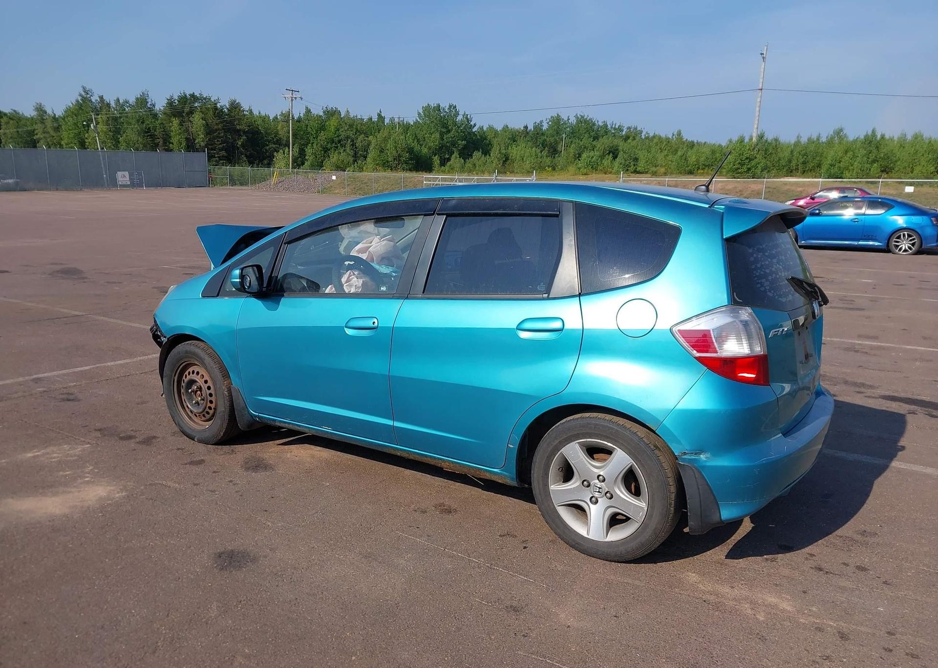 2013 HONDA FIT LX