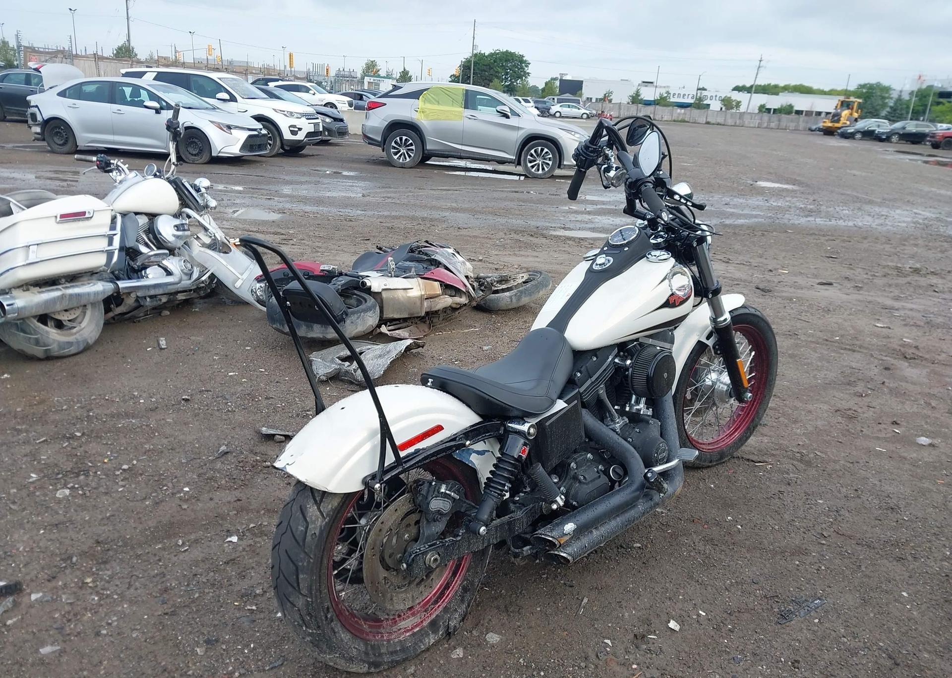 2014 HARLEY-DAVIDSON FXDBP DYNA STREET BOB