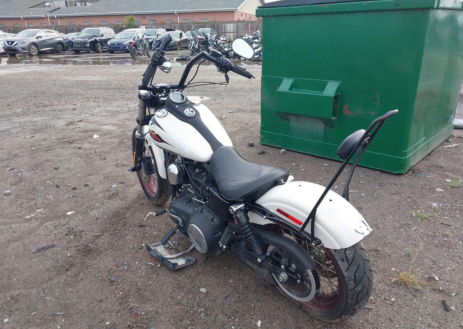 2014 HARLEY-DAVIDSON FXDBP DYNA STREET BOB