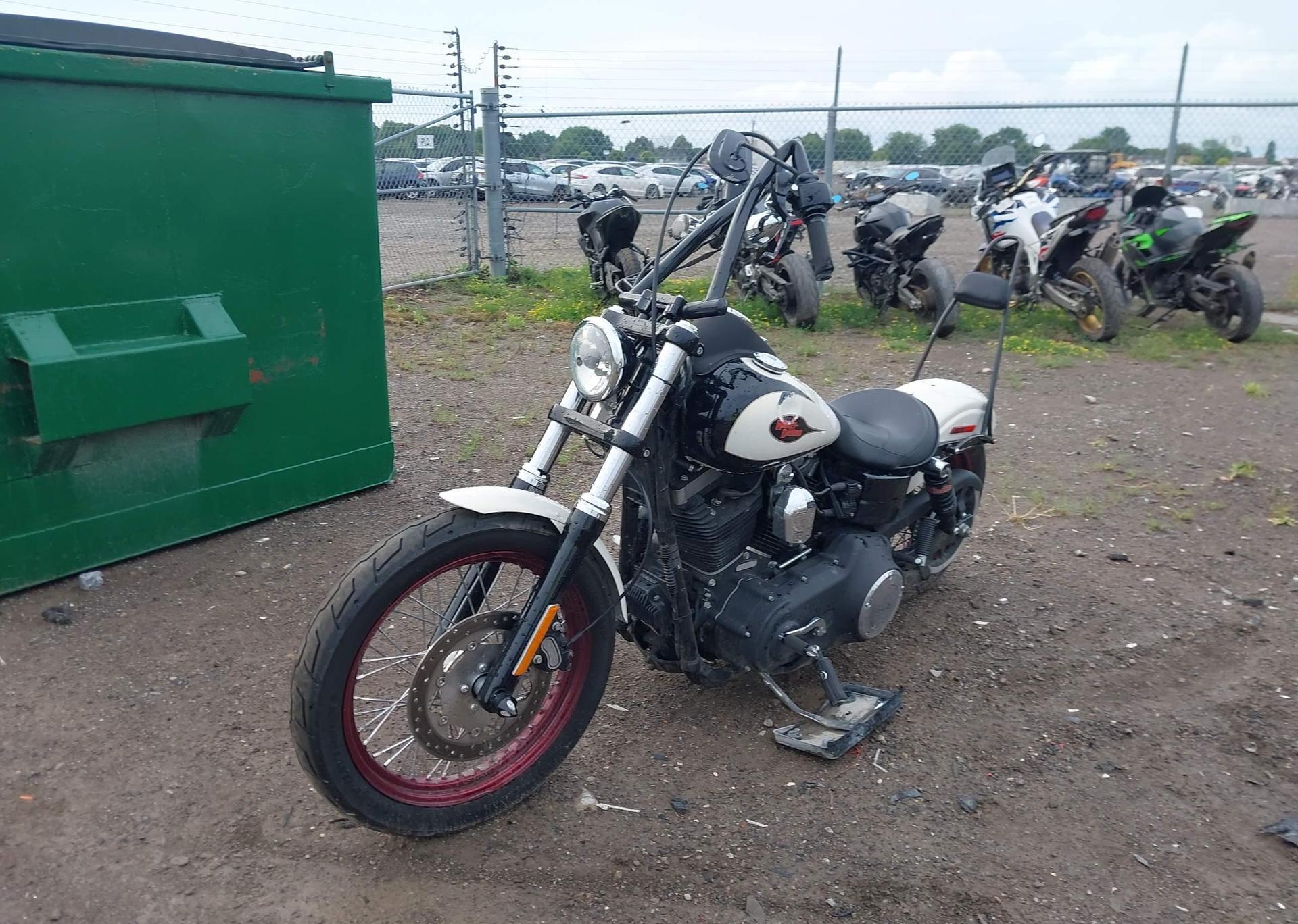 2014 HARLEY-DAVIDSON FXDBP DYNA STREET BOB