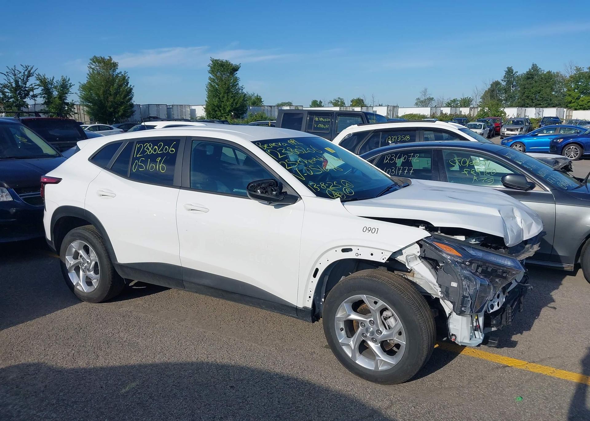 2025 CHEVROLET TRAX LS FWD