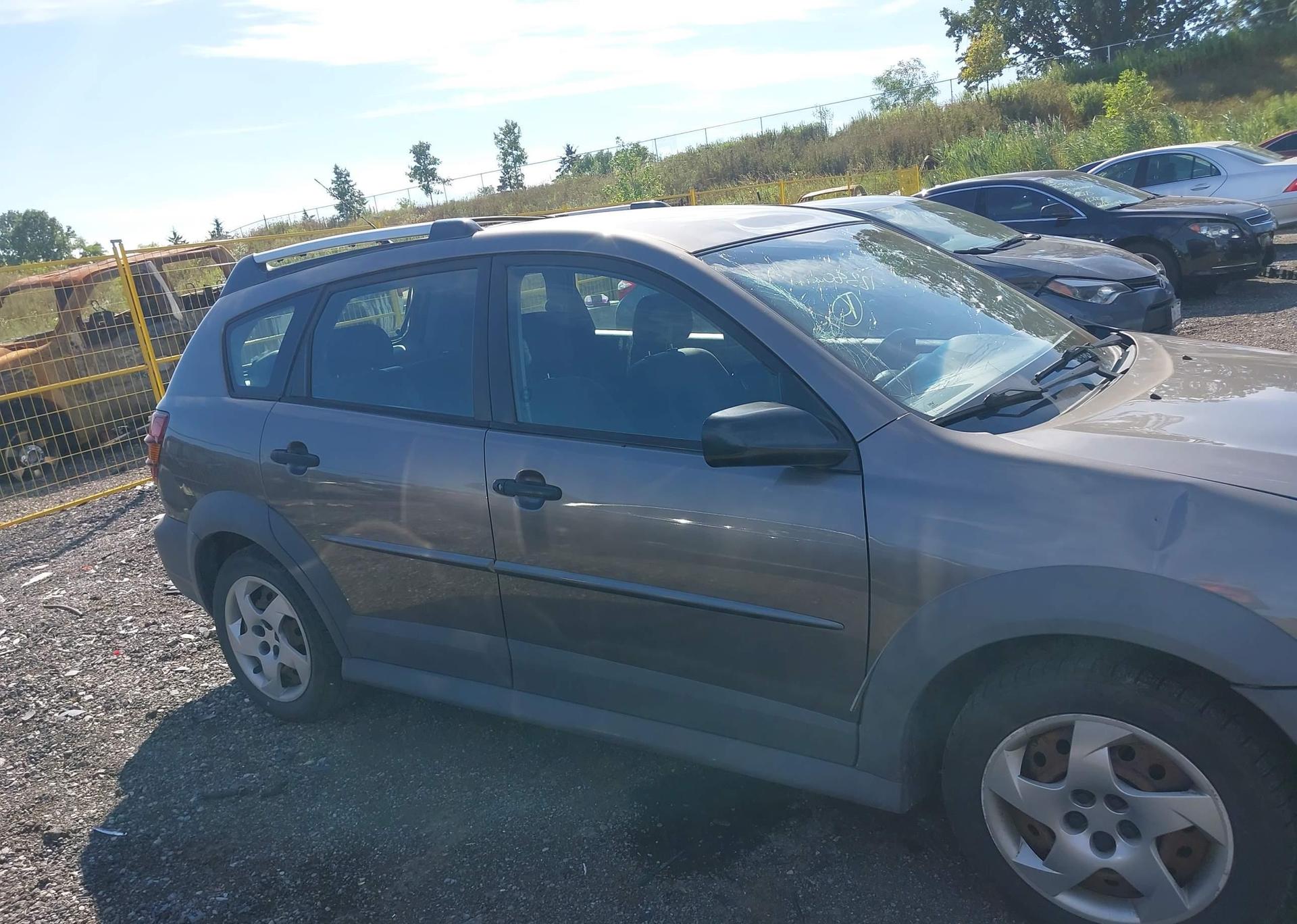 2004 PONTIAC VIBE
