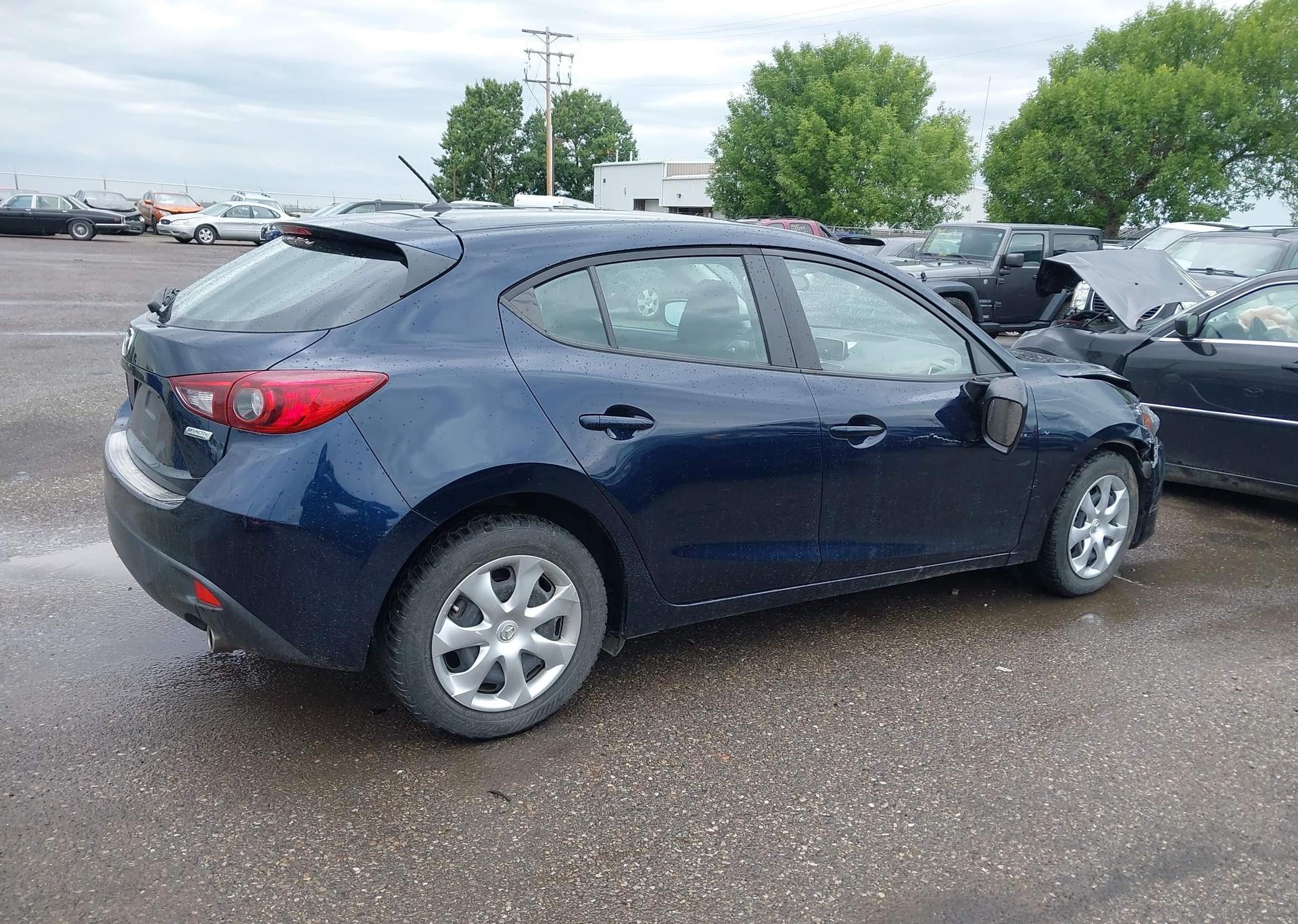 2015 MAZDA MAZDA3 GX