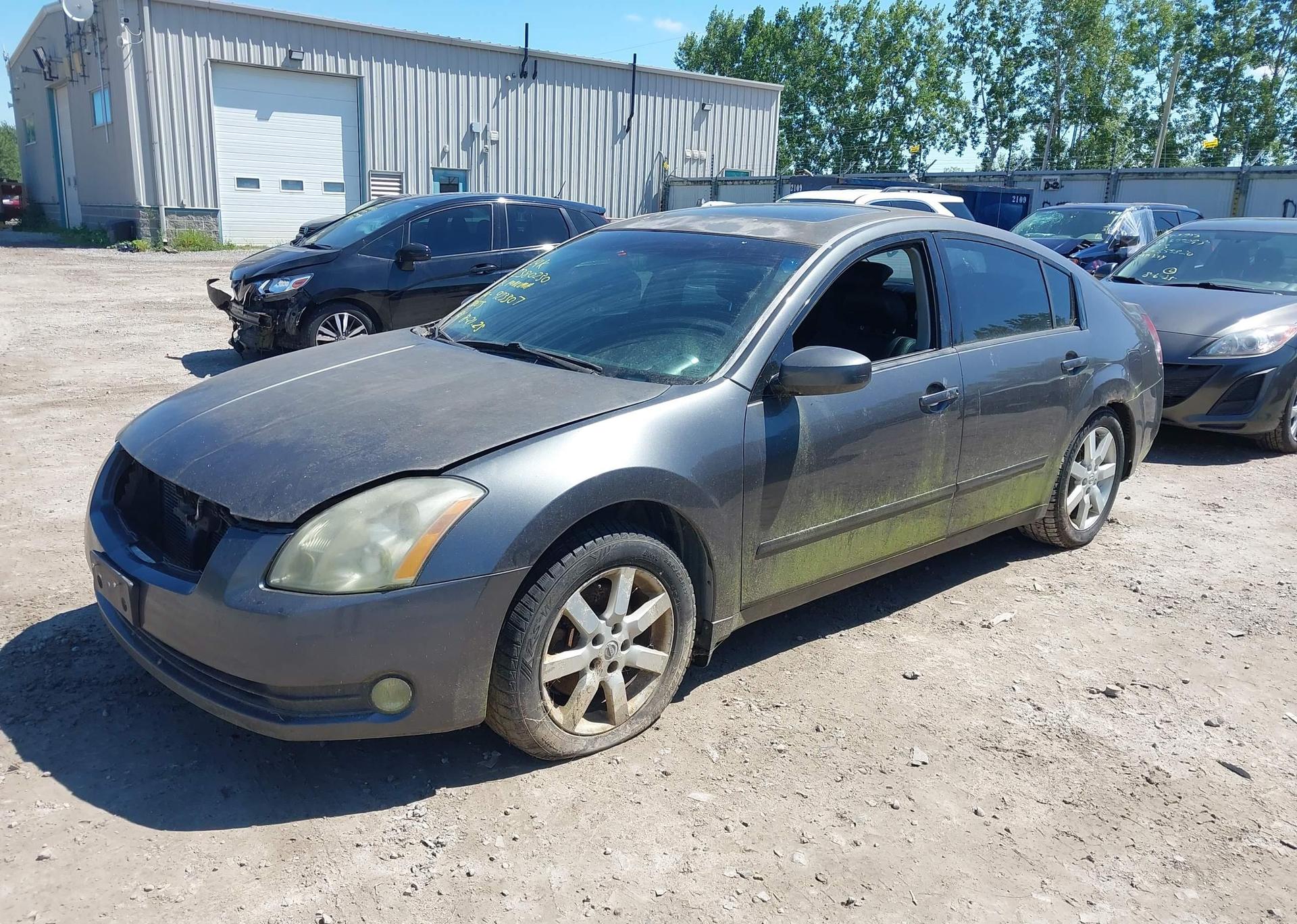 2004 NISSAN MAXIMA SE